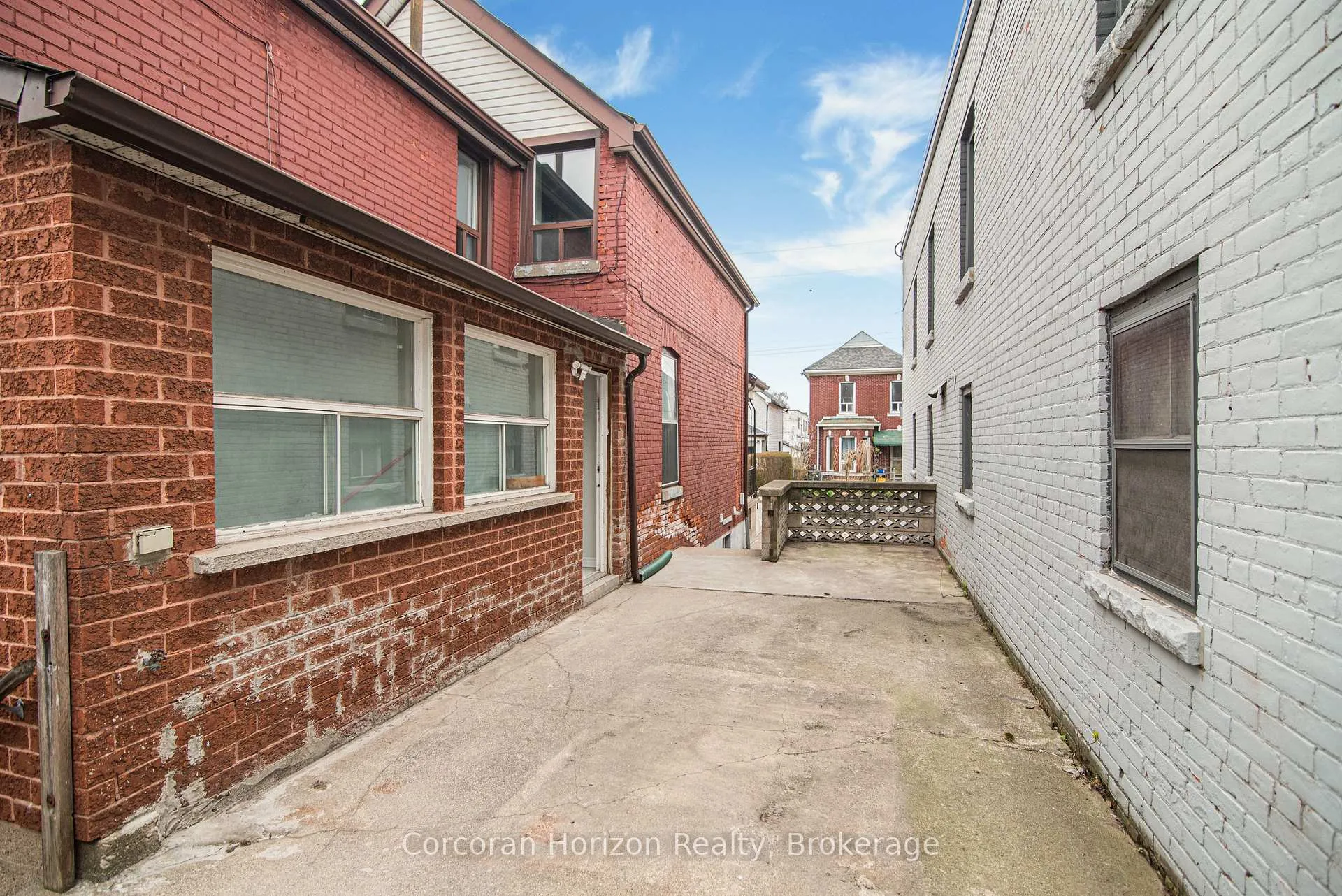 Photo 27 of 283 Emerald Street N, Hamilton, Beasley — HOMEH