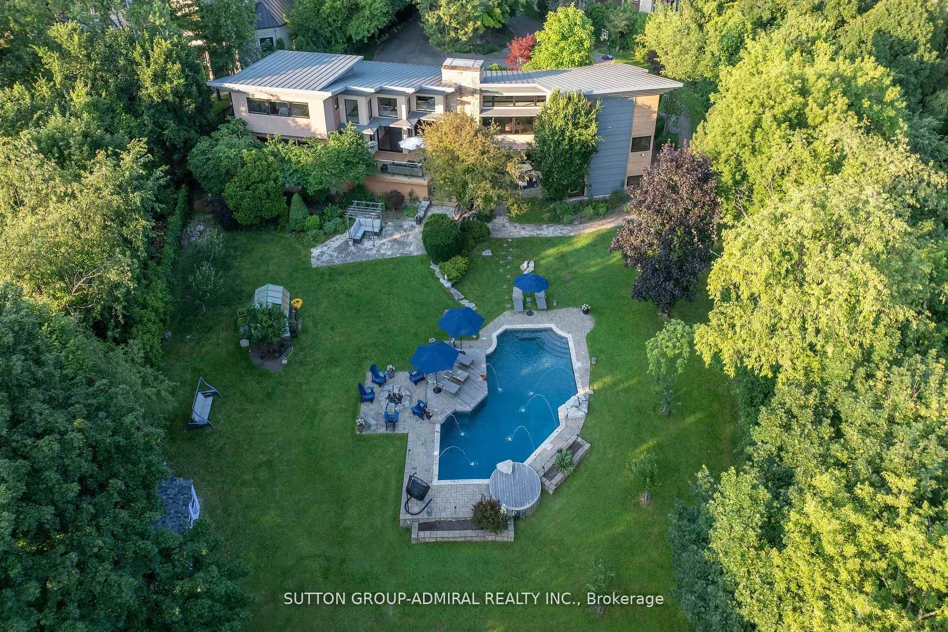 Photo 4 of 27 Elm Ridge Acres Road, Markham, Thornhill — HOMEH
