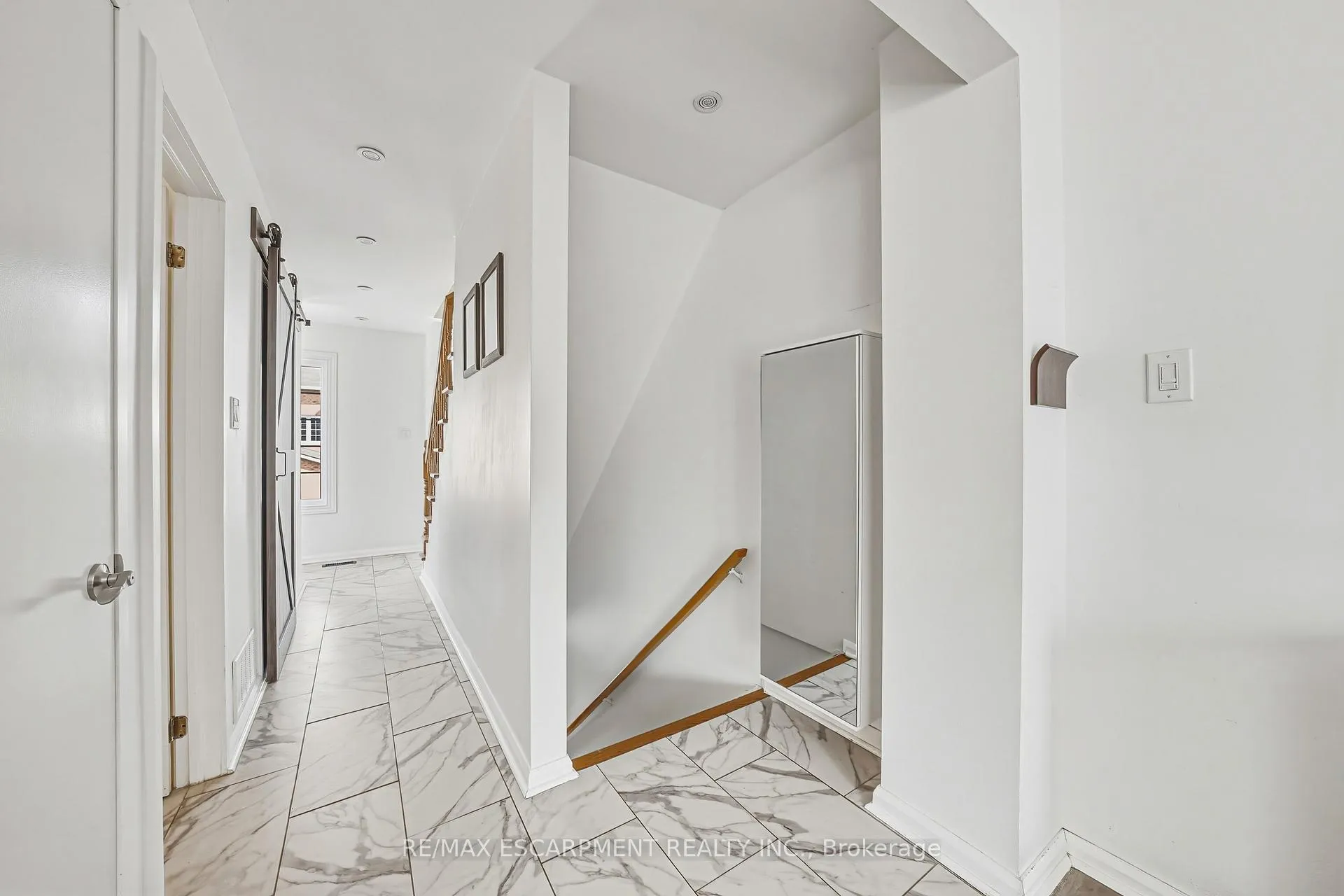 Photo 2 of Unit 242, 2055 Walkers Line, Burlington, Rose — HOMEH