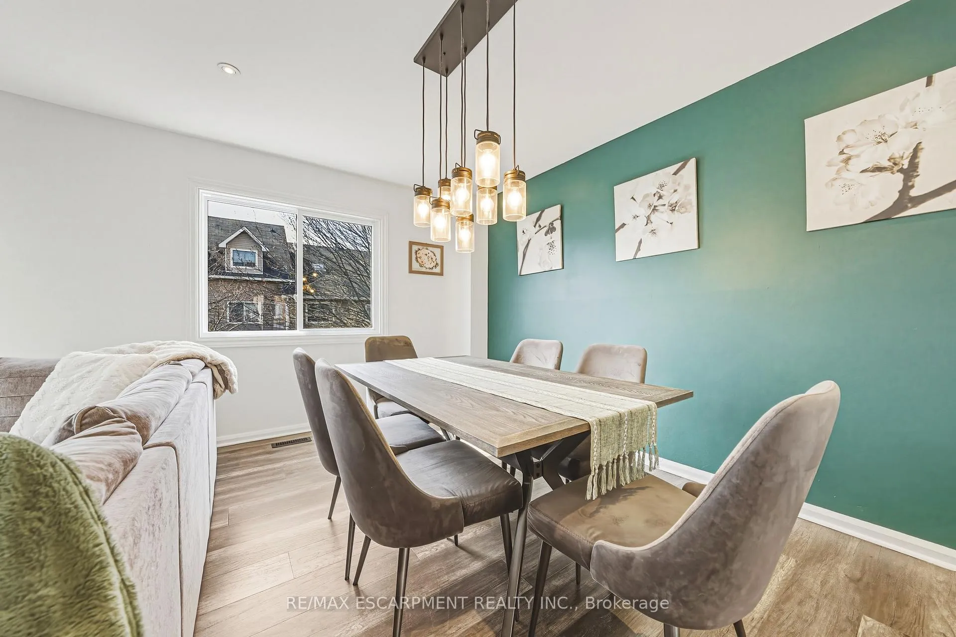 Photo 6 of Unit 242, 2055 Walkers Line, Burlington, Rose — HOMEH