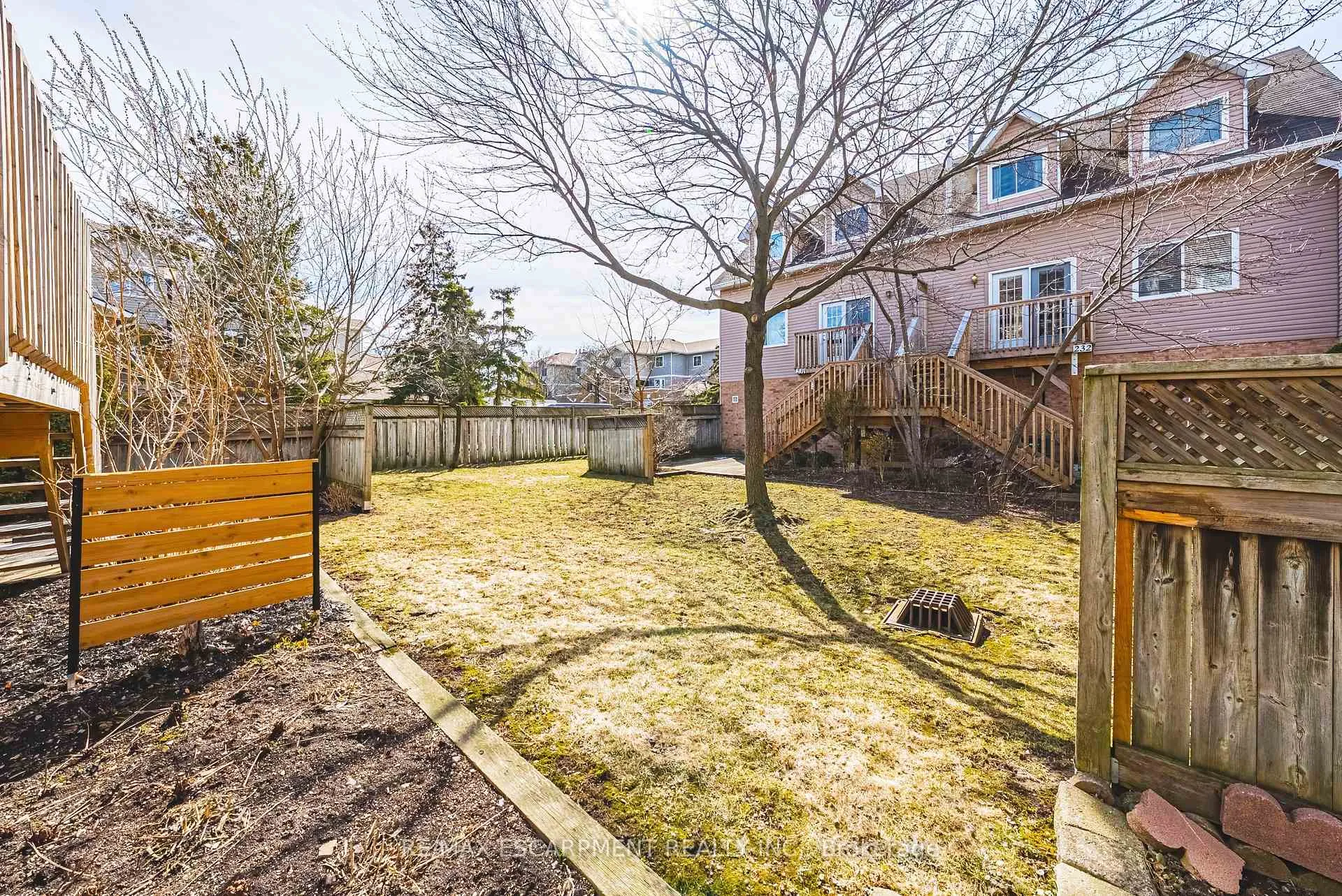 Photo 26 of Unit 242, 2055 Walkers Line, Burlington, Rose — HOMEH