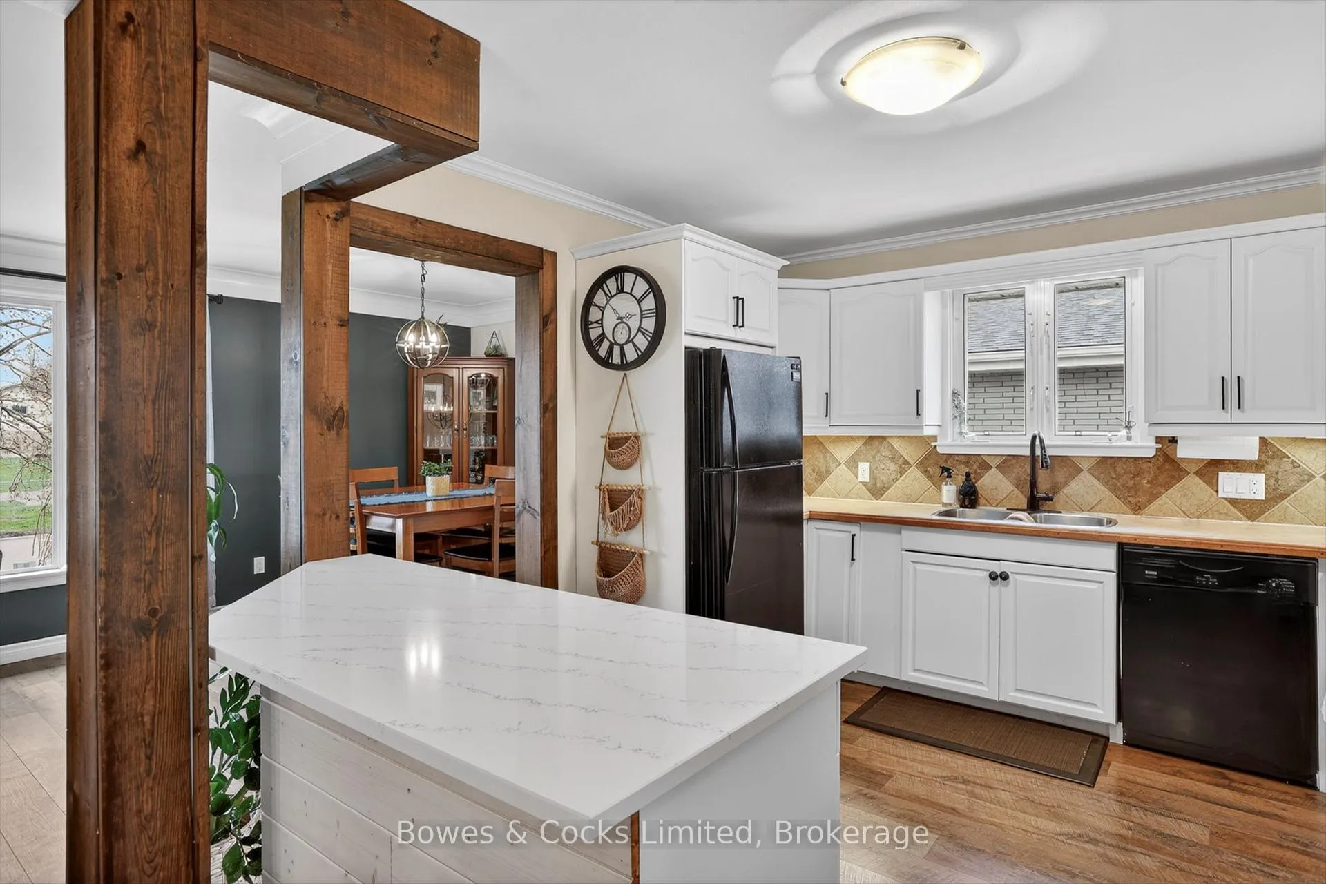 Photo 12 of 832 Cameron Street, Peterborough, Otonabee Ward 1 — HOMEH