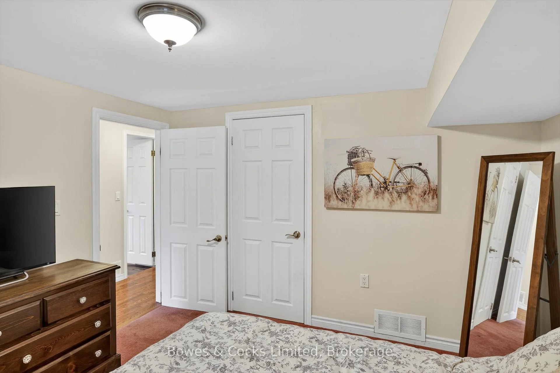 Photo 34 of 832 Cameron Street, Peterborough, Otonabee Ward 1 — HOMEH