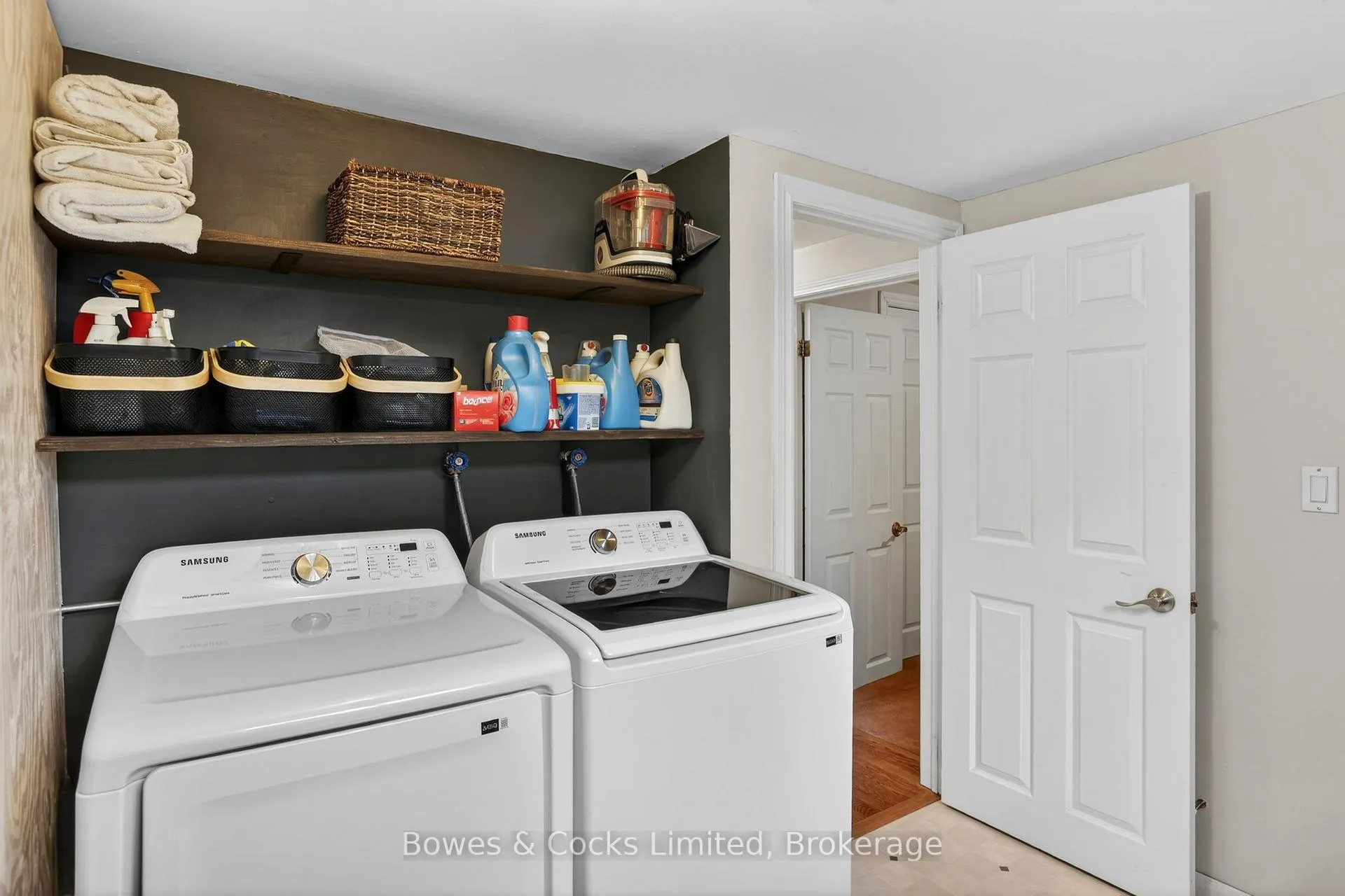 Photo 37 of 832 Cameron Street, Peterborough, Otonabee Ward 1 — HOMEH