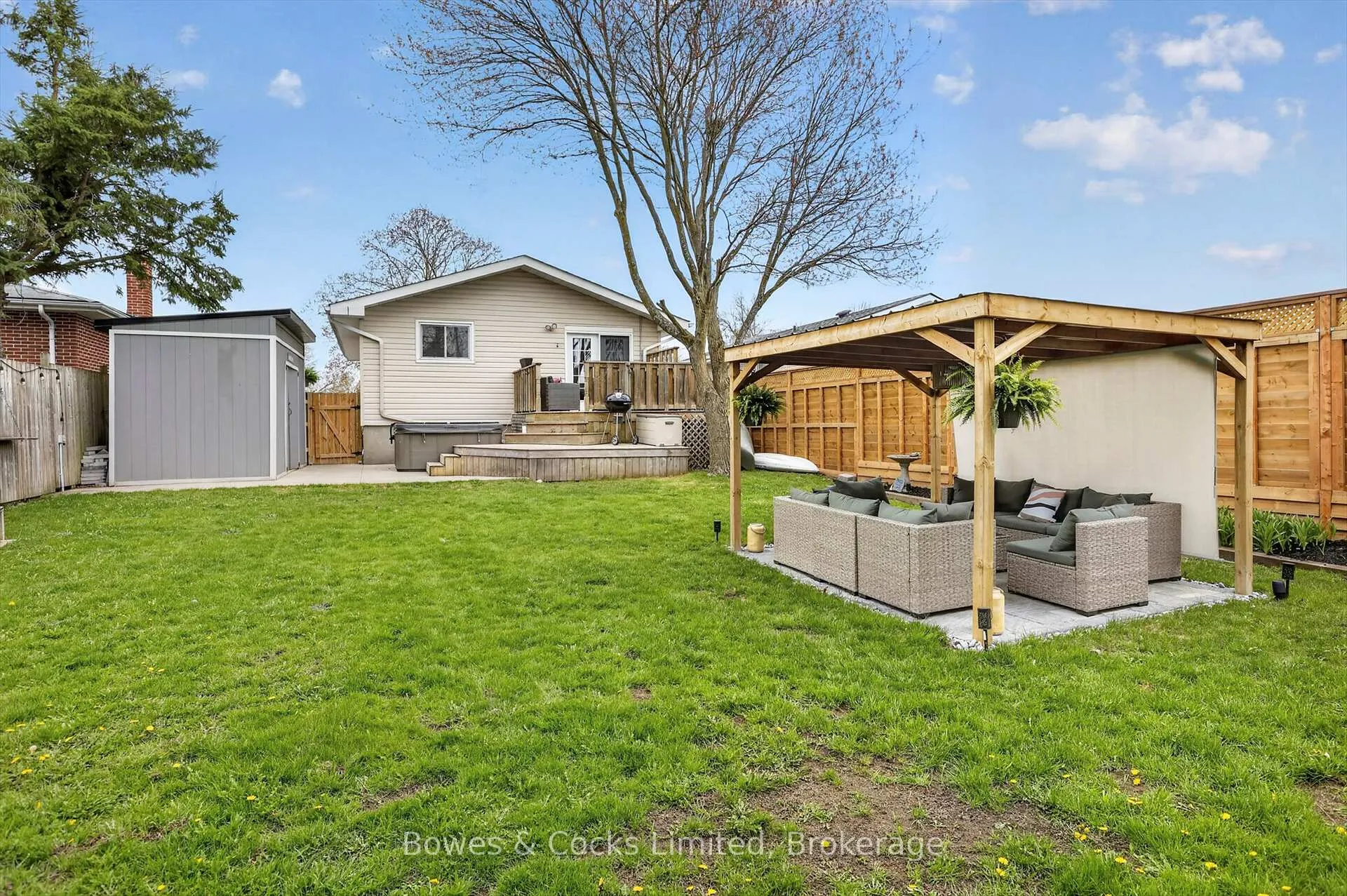 Photo 43 of 832 Cameron Street, Peterborough, Otonabee Ward 1 — HOMEH
