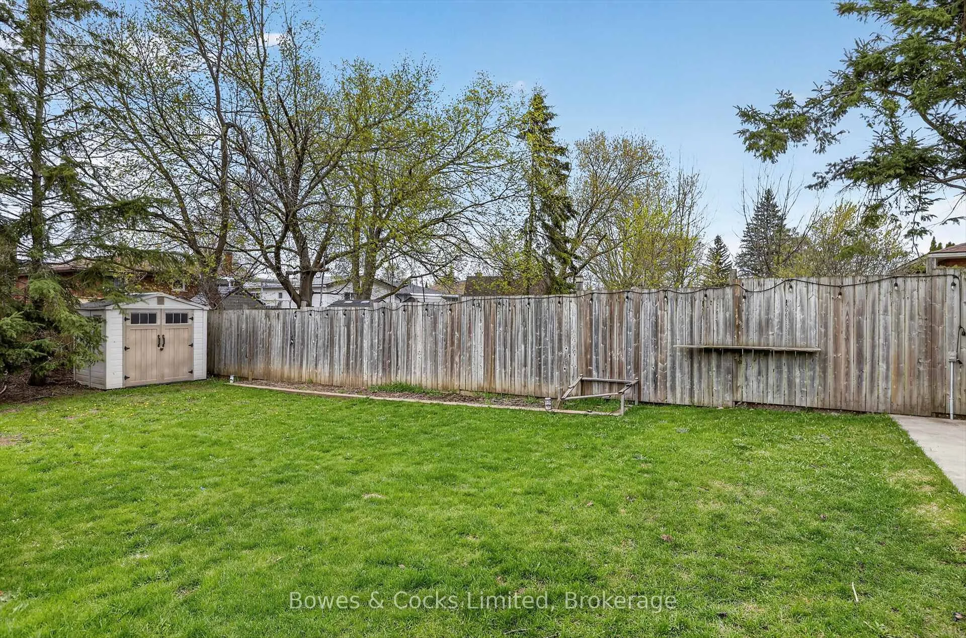 Photo 47 of 832 Cameron Street, Peterborough, Otonabee Ward 1 — HOMEH