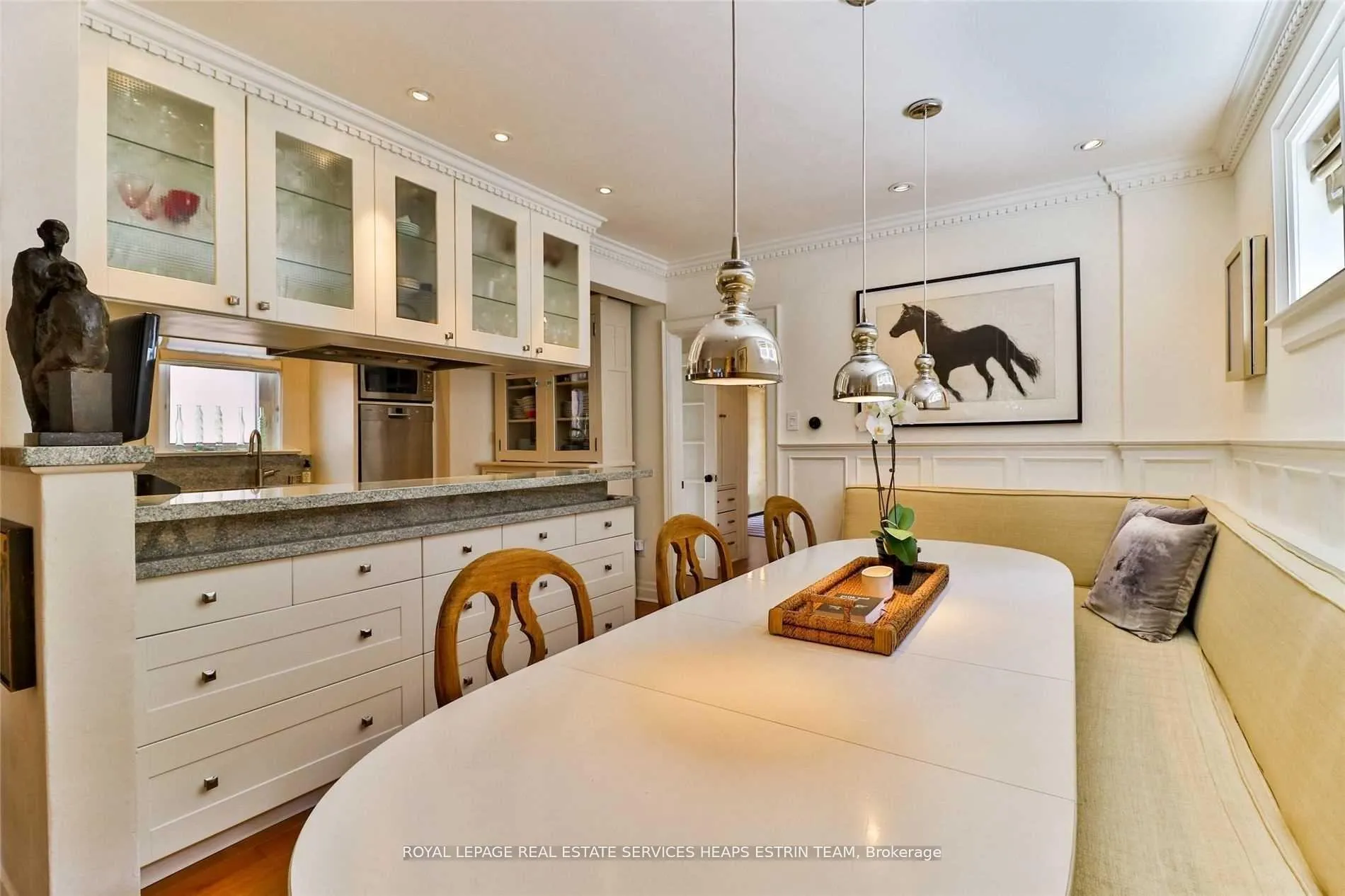 Photo 10 of 45 Cameron Crescent, Toronto, Leaside — HOMEH