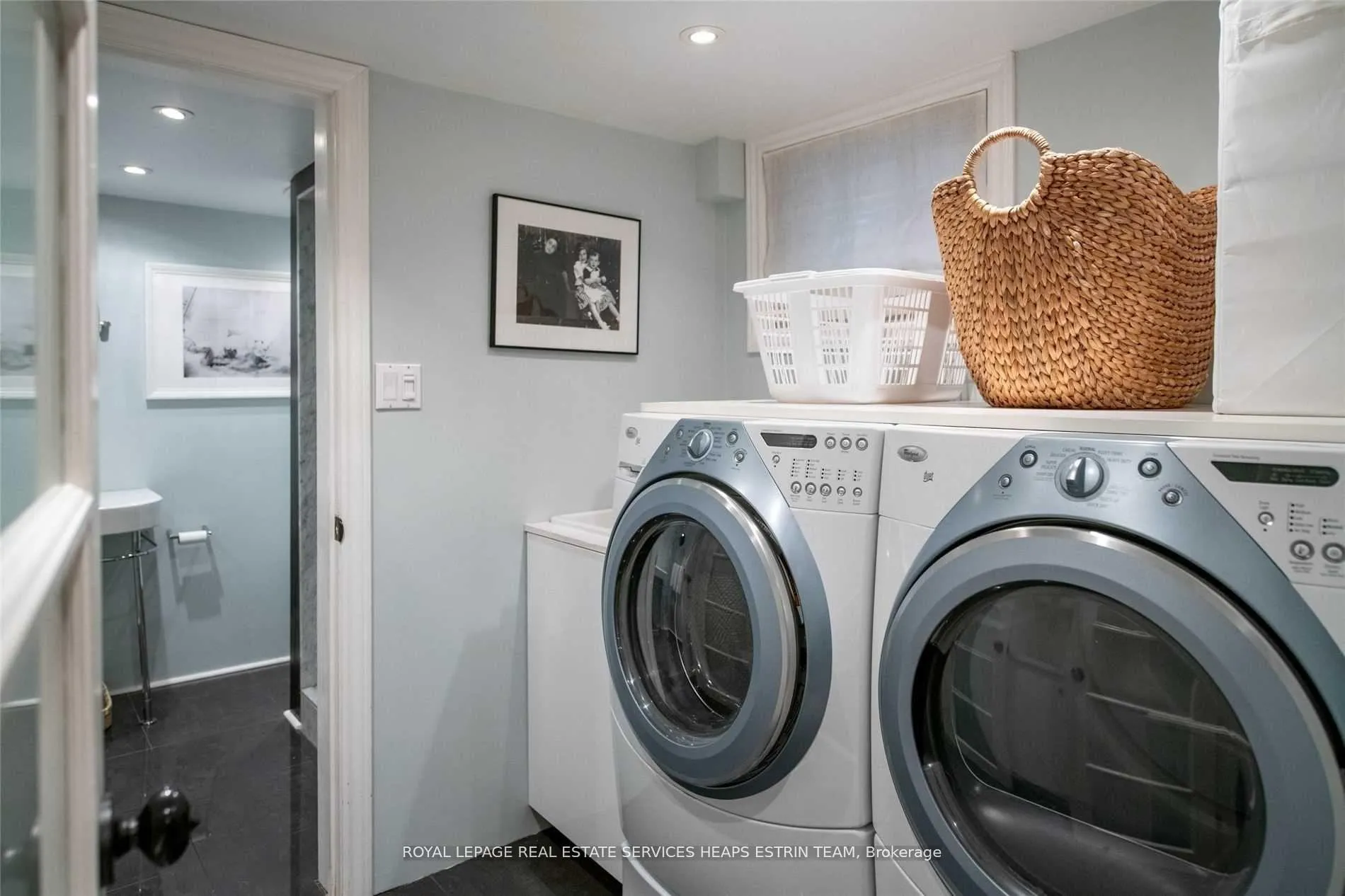 Photo 25 of 45 Cameron Crescent, Toronto, Leaside — HOMEH