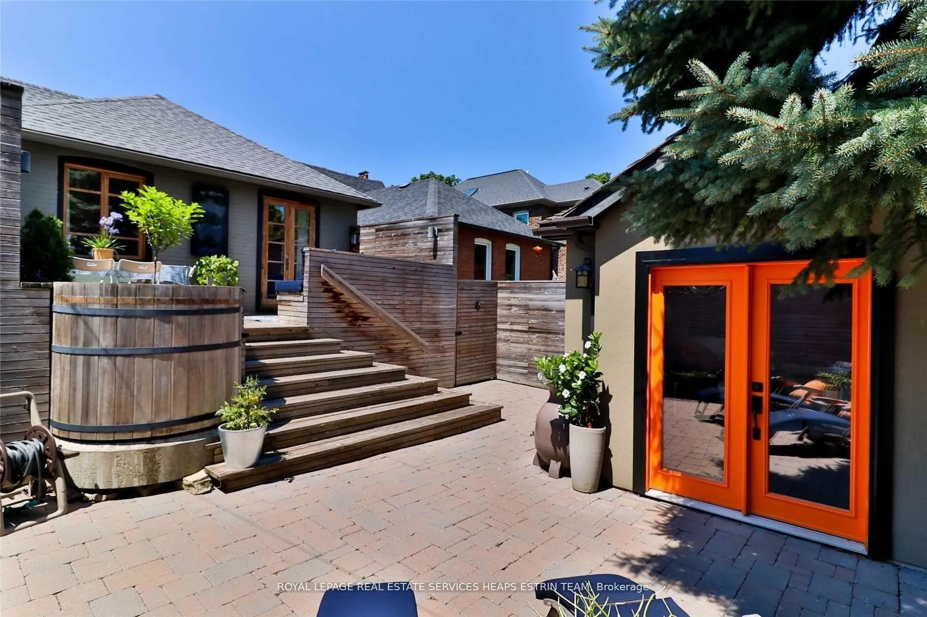 Photo 30 of 45 Cameron Crescent, Toronto, Leaside — HOMEH