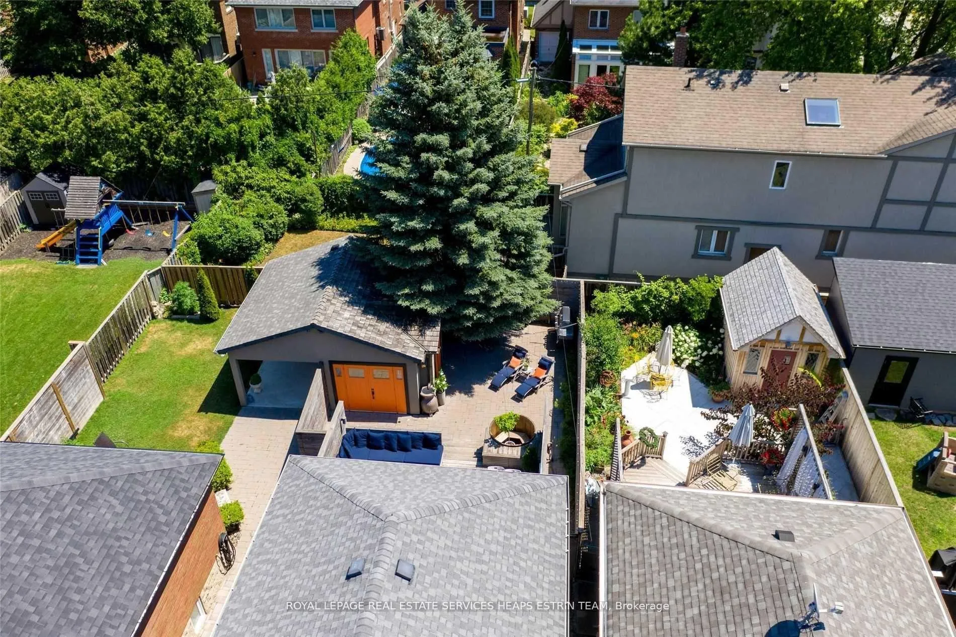 Photo 33 of 45 Cameron Crescent, Toronto, Leaside — HOMEH