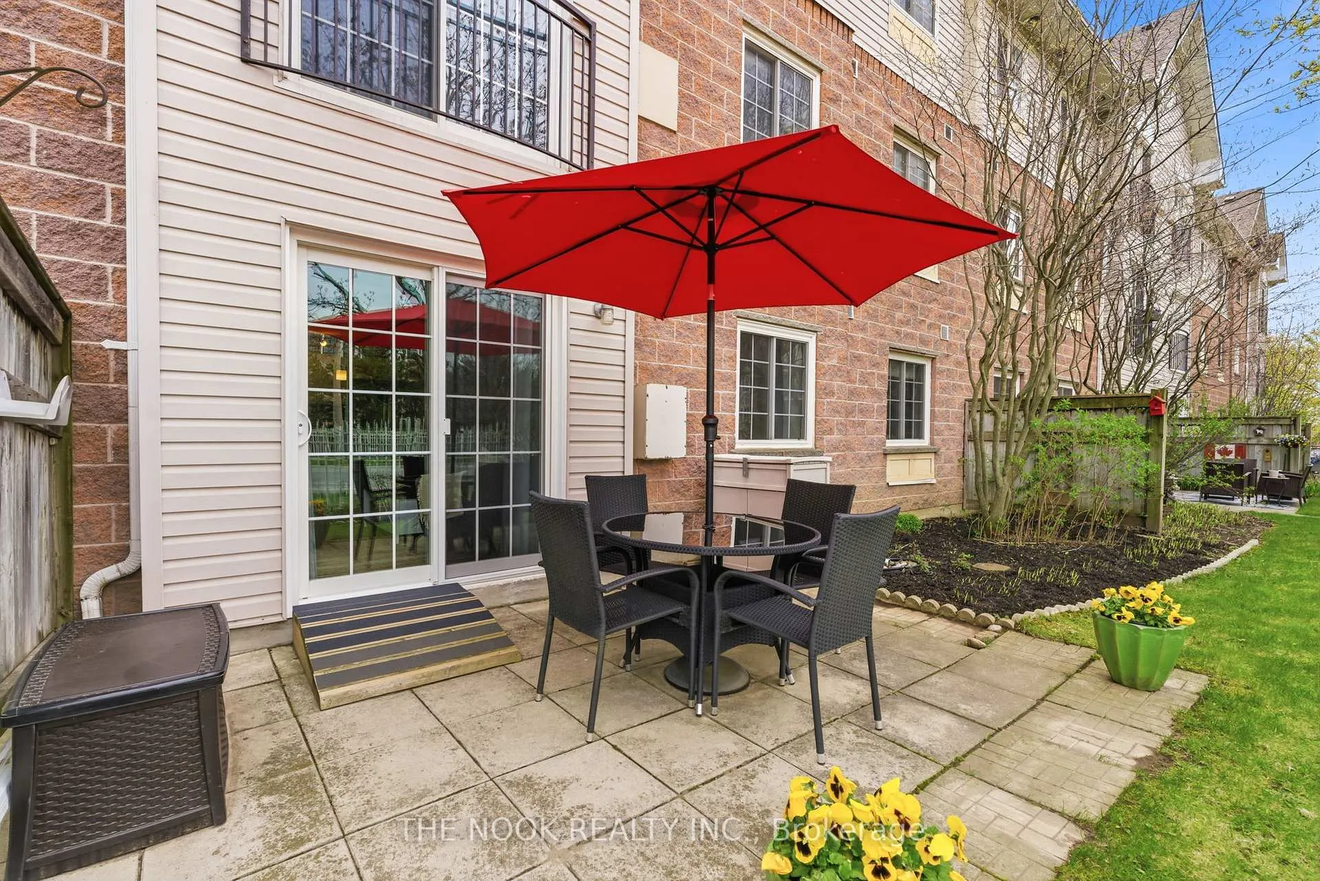 Photo 2 of Unit 107, 91 Aspen Springs Drive, Clarington, Bowmanville — HOMEH