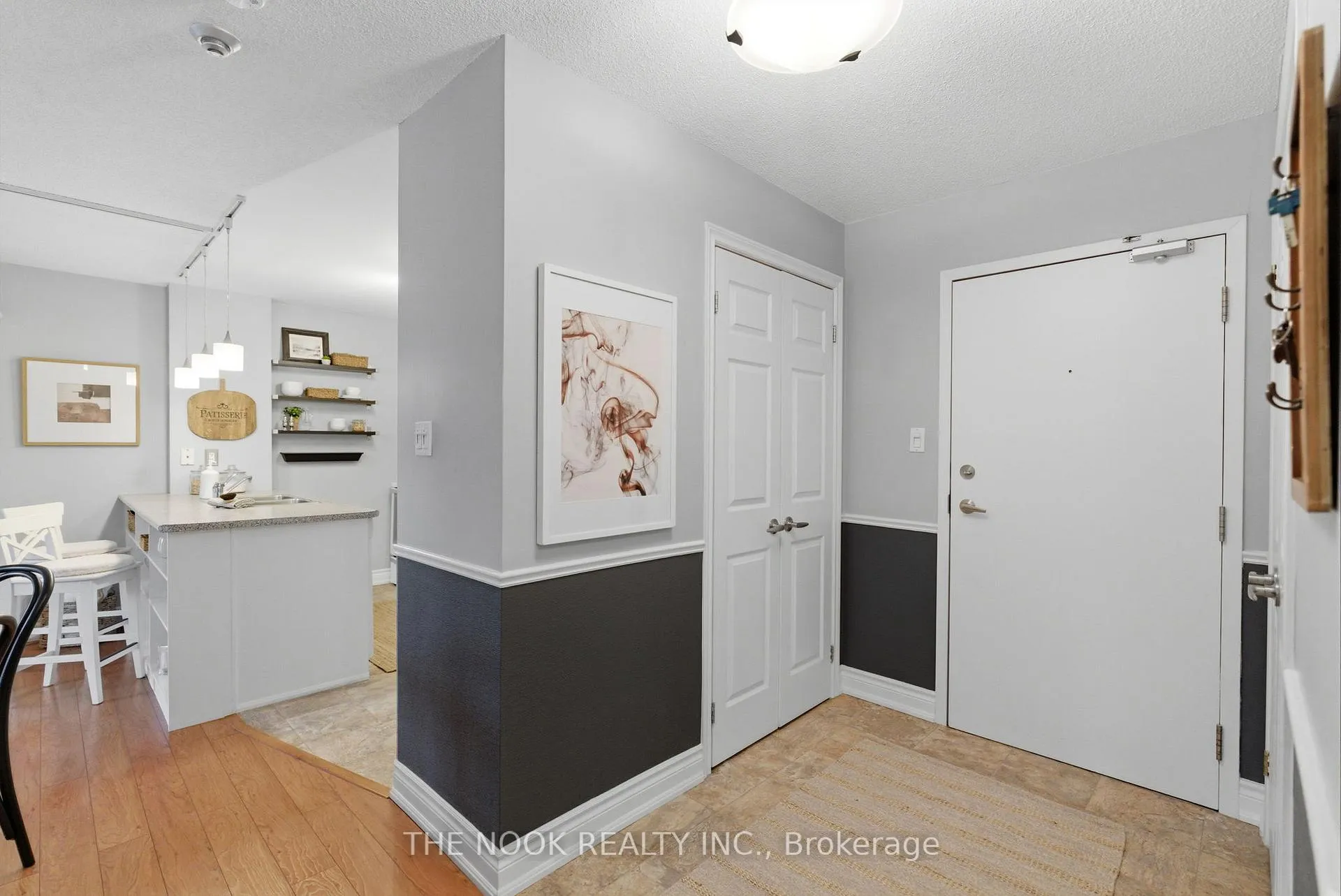 Photo 4 of Unit 107, 91 Aspen Springs Drive, Clarington, Bowmanville — HOMEH