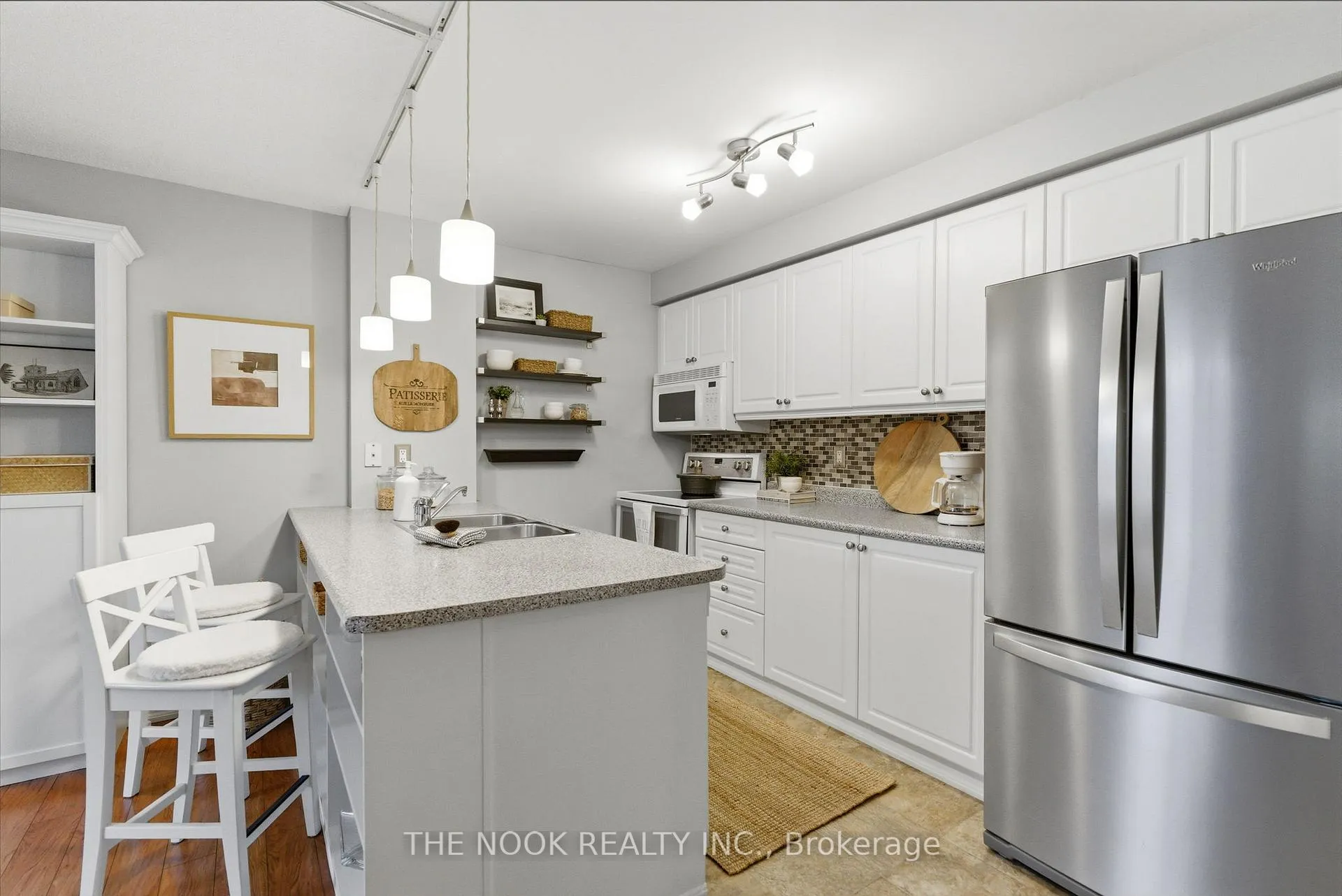 Photo 5 of Unit 107, 91 Aspen Springs Drive, Clarington, Bowmanville — HOMEH