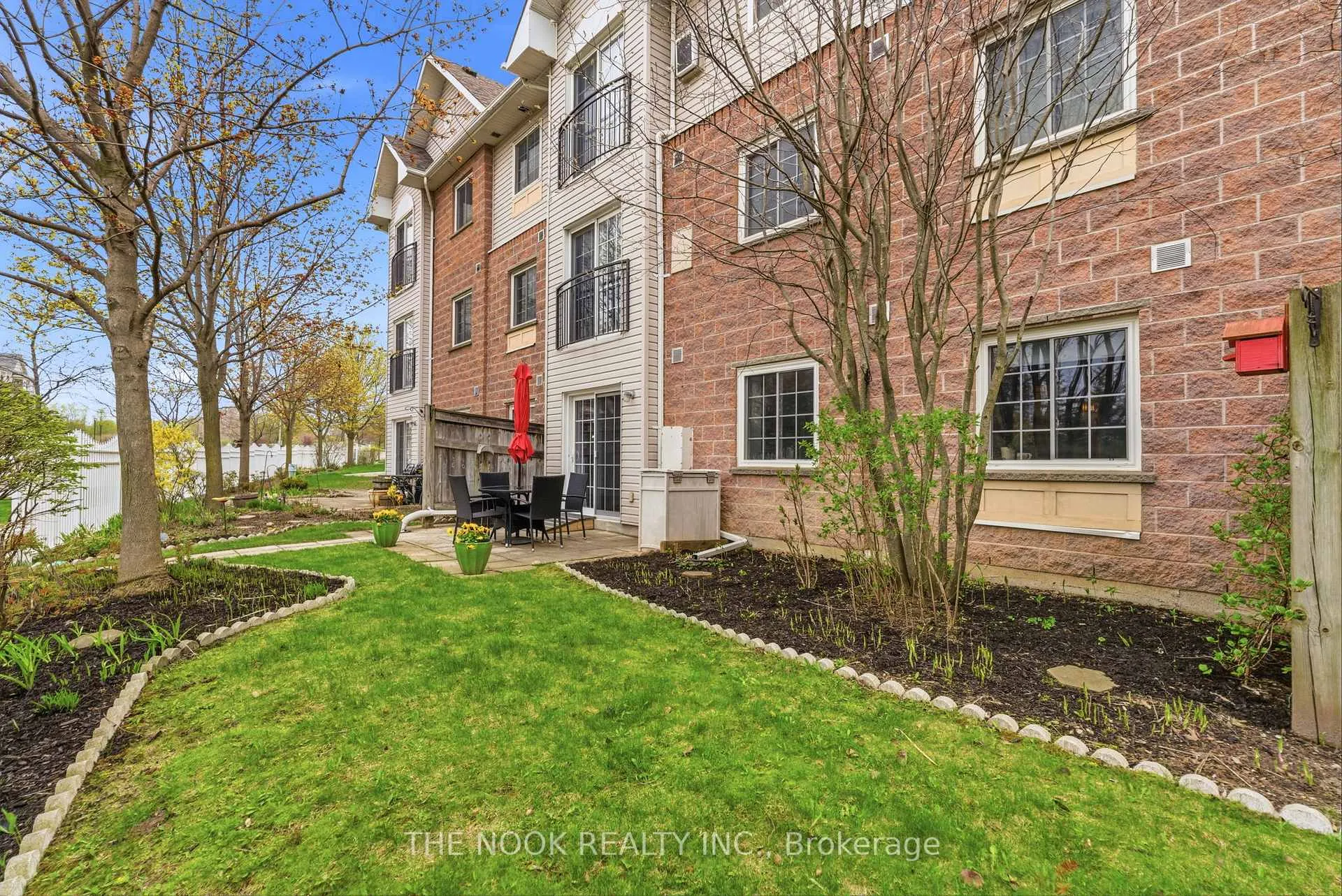 Photo 32 of Unit 107, 91 Aspen Springs Drive, Clarington, Bowmanville — HOMEH