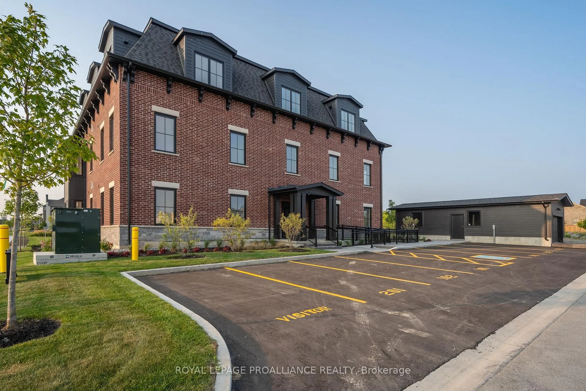 Photo 17 of Unit 302, 941 Charles Wilson Parkway, Cobourg — HOMEH