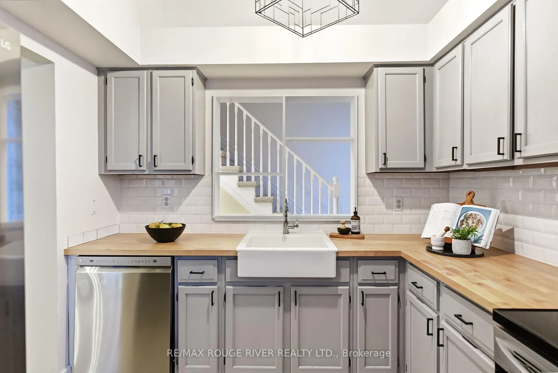 Photo 19 of Unit E2, 1665 Nash Road, Clarington, Courtice — HOMEH