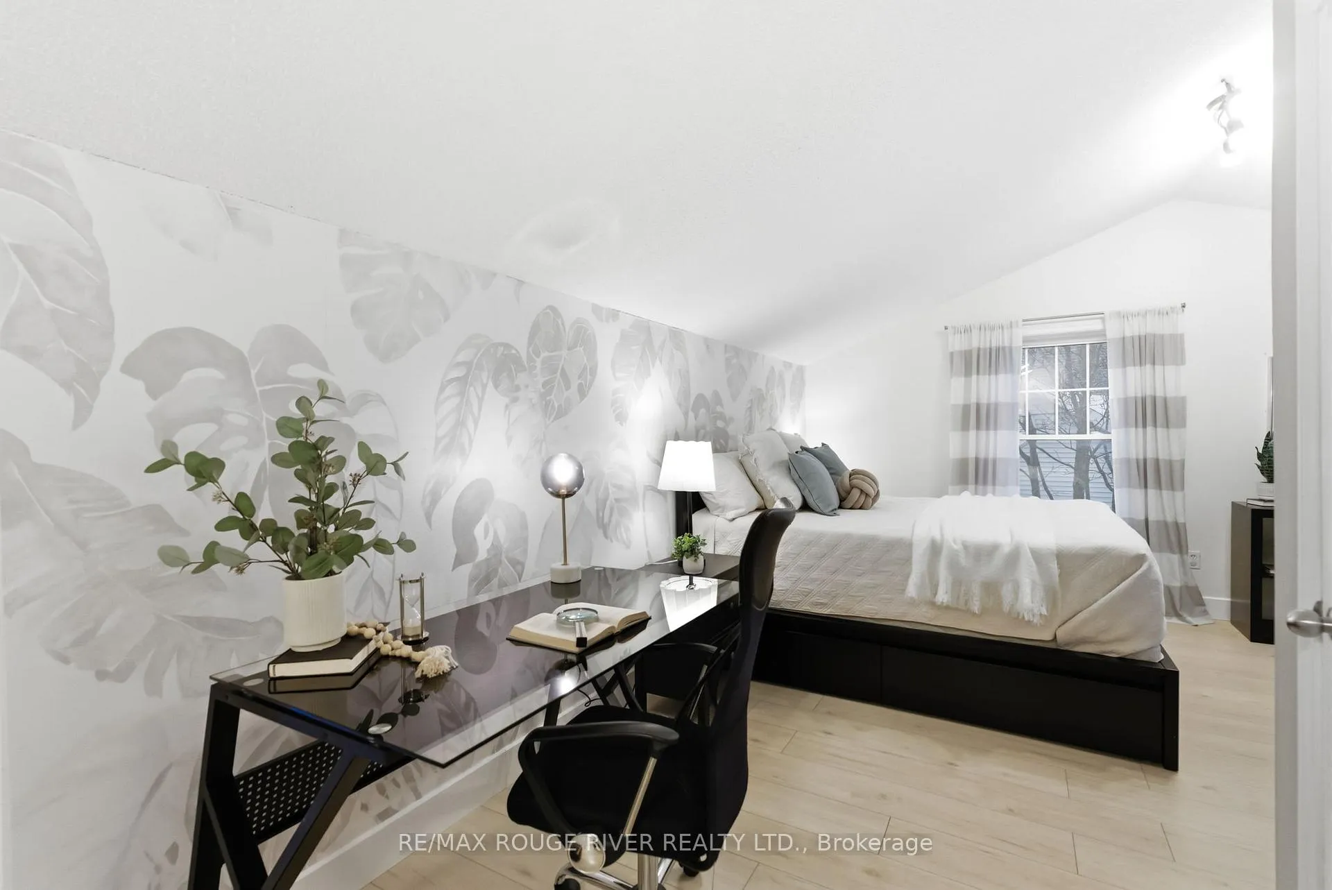 Photo 28 of Unit E2, 1665 Nash Road, Clarington, Courtice — HOMEH
