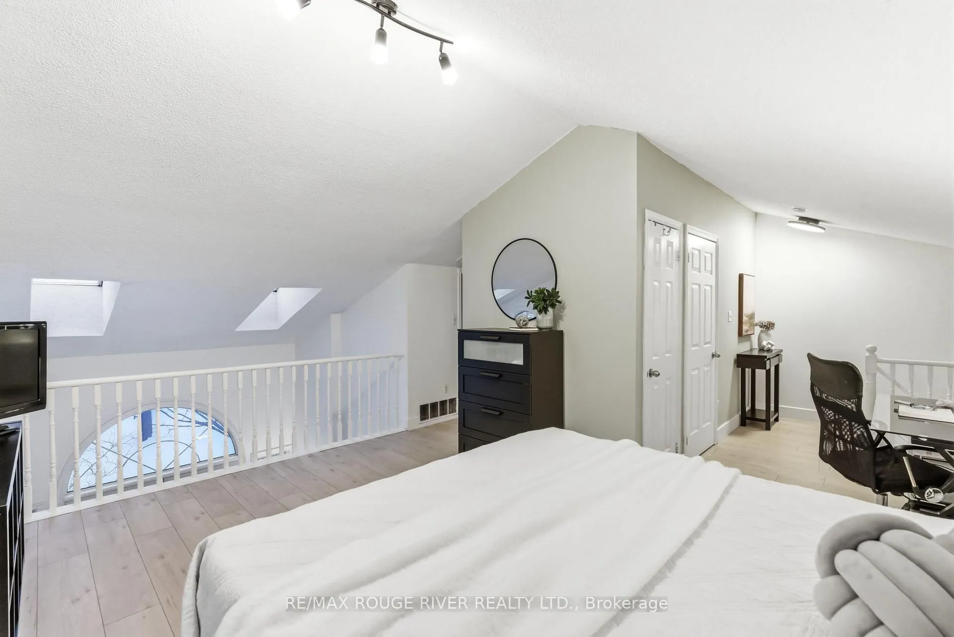 Photo 33 of Unit E2, 1665 Nash Road, Clarington, Courtice — HOMEH