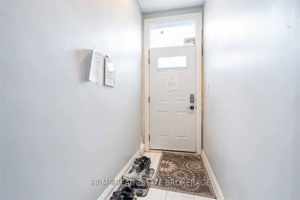Photo 3 of 203 John Street N, Hamilton, Beasley — HOMEH