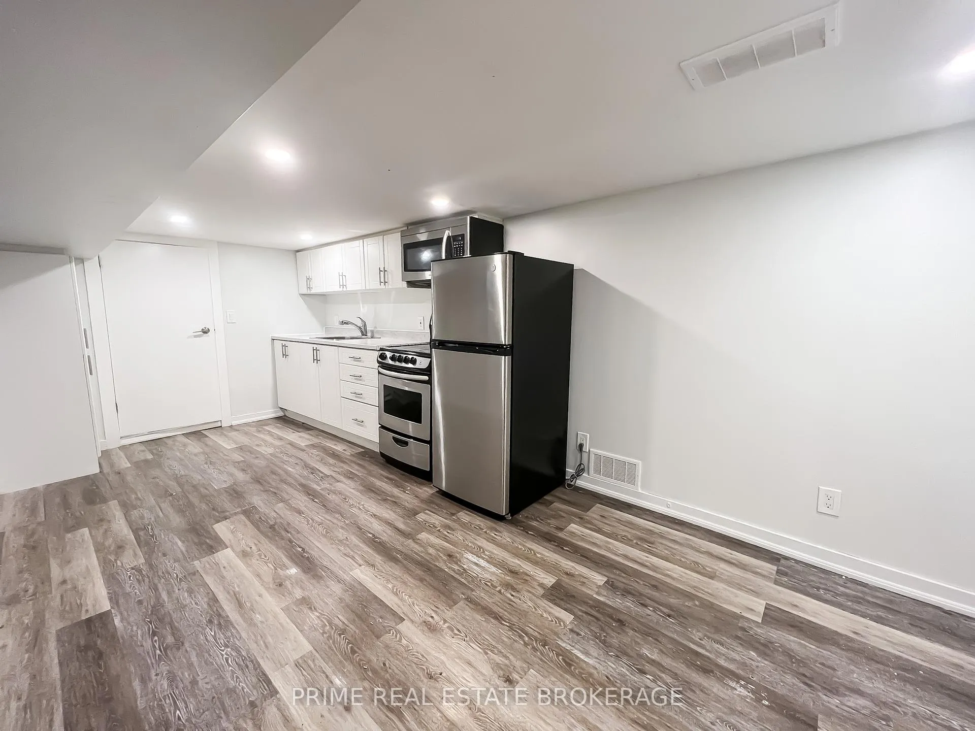 Photo 31 of 203 John Street N, Hamilton, Beasley — HOMEH