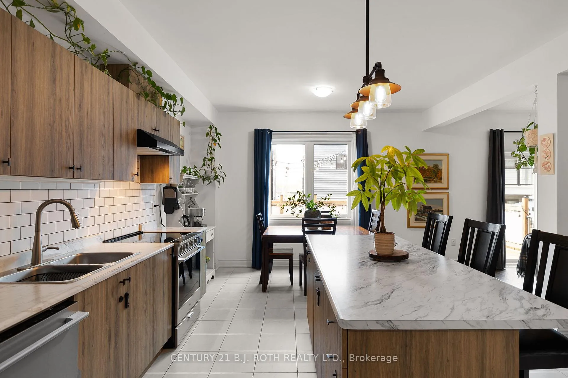 Photo 14 of 29 Alaskan Heights, Barrie, Holly — HOMEH