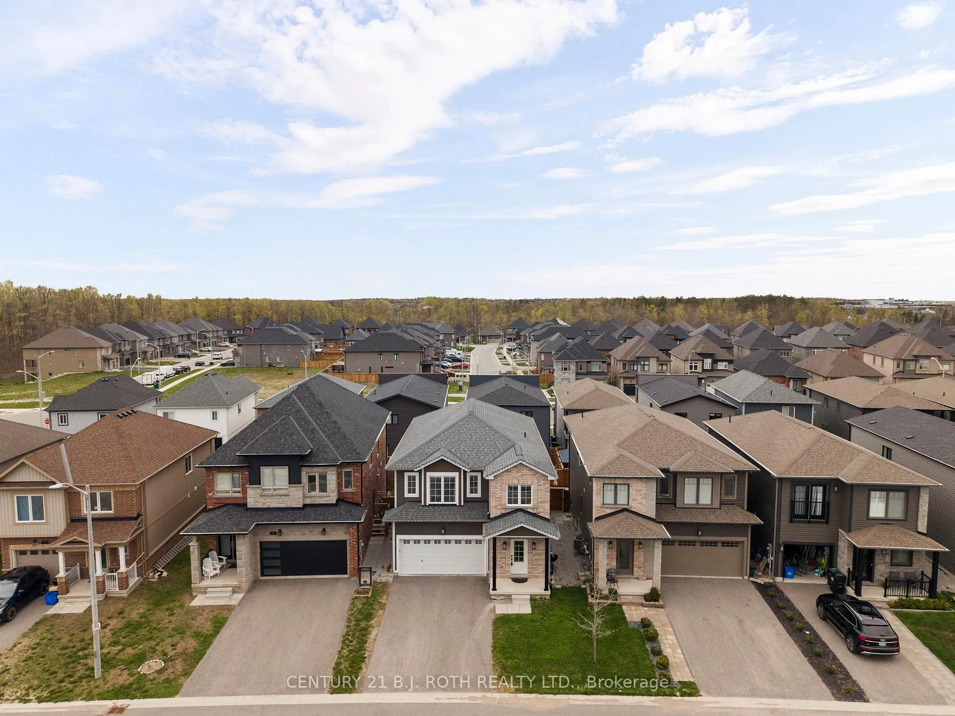 Photo 34 of 29 Alaskan Heights, Barrie, Holly — HOMEH