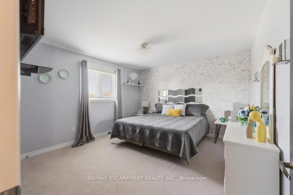Photo 22 of 64 Onyx Court, Hamilton, Chappel — HOMEH