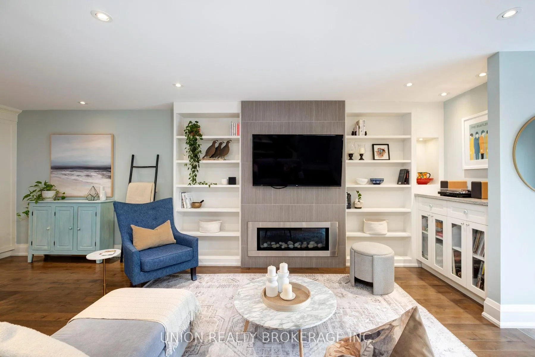 Photo 6 of 45 Spruce Hill Road, Toronto, The Beaches — HOMEH