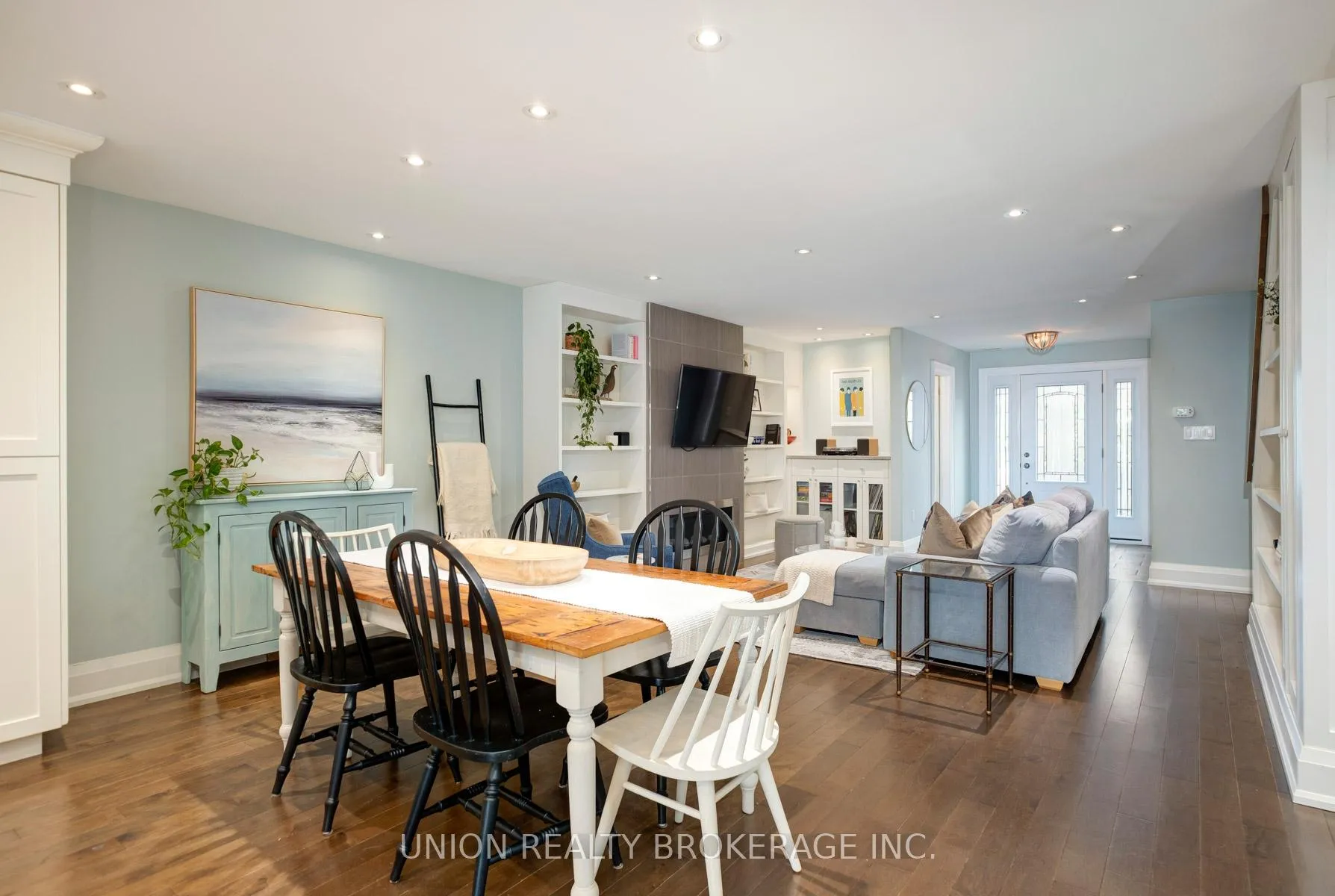 Photo 7 of 45 Spruce Hill Road, Toronto, The Beaches — HOMEH