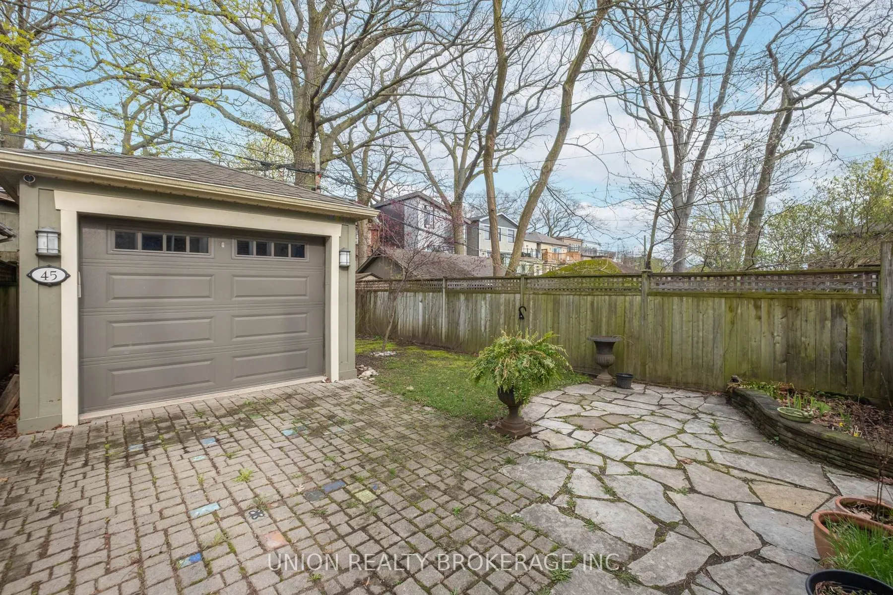 Photo 36 of 45 Spruce Hill Road, Toronto, The Beaches — HOMEH