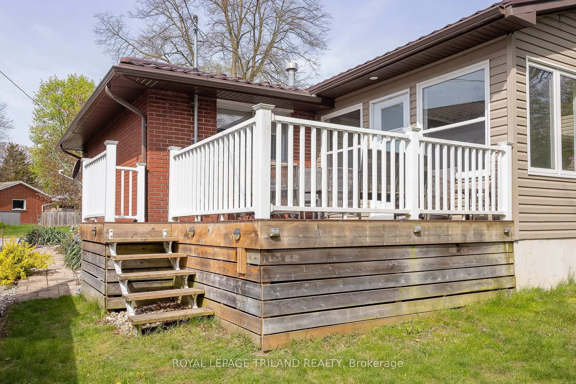 Photo 35 of 74 Eldorado Avenue, London, East O — HOMEH