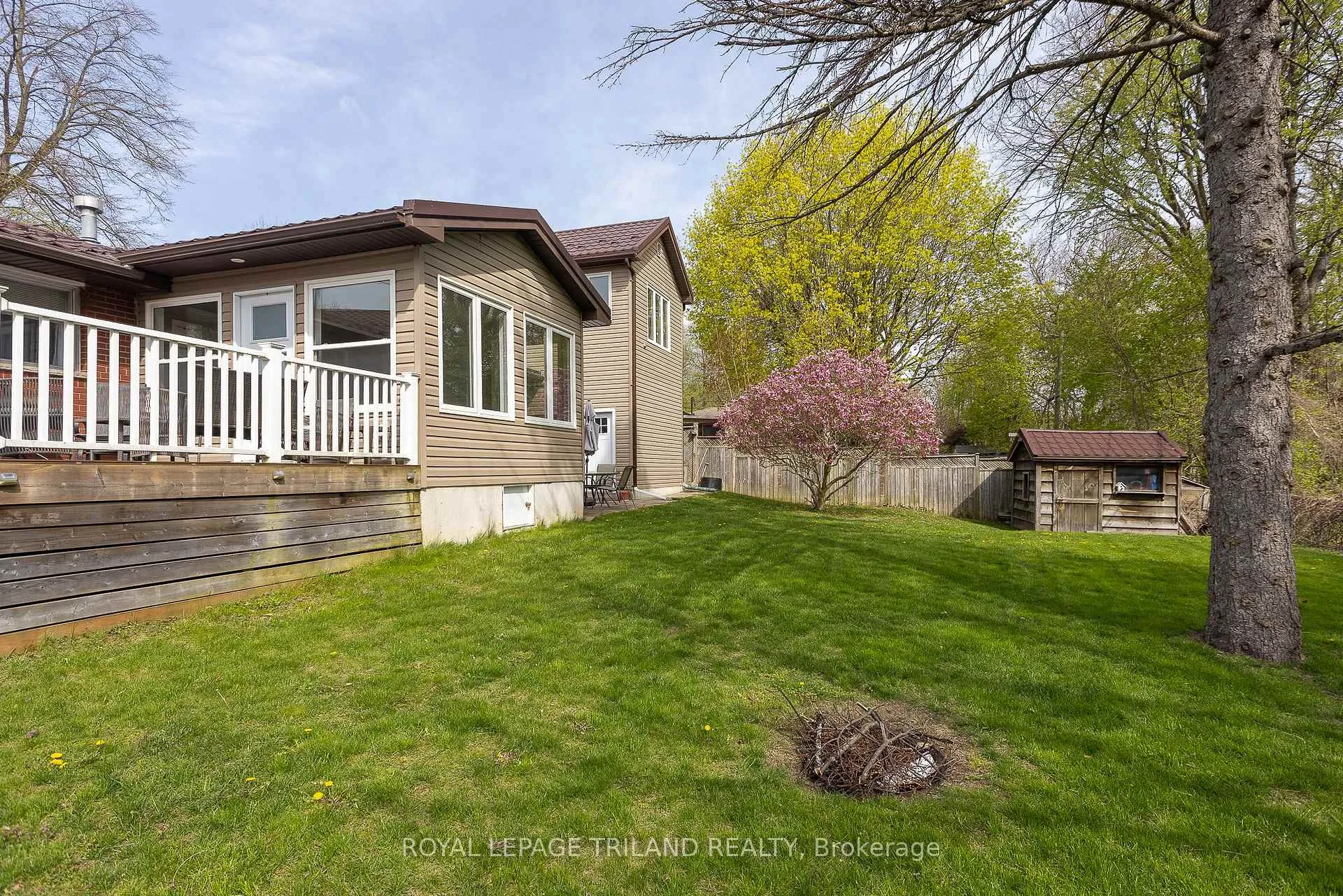 Photo 39 of 74 Eldorado Avenue, London, East O — HOMEH