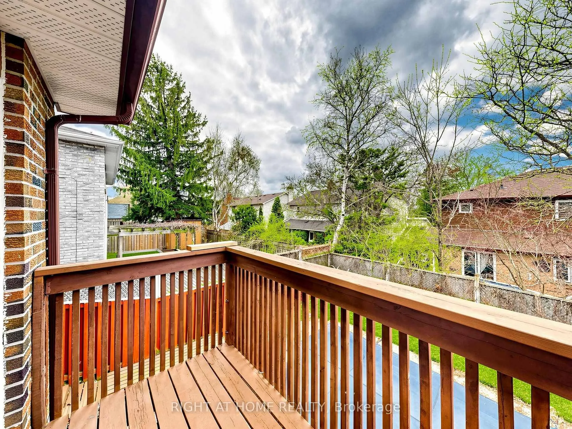 Photo 41 of 86 Howlett Avenue, Newmarket, Huron Heights-Leslie Valley — HOMEH