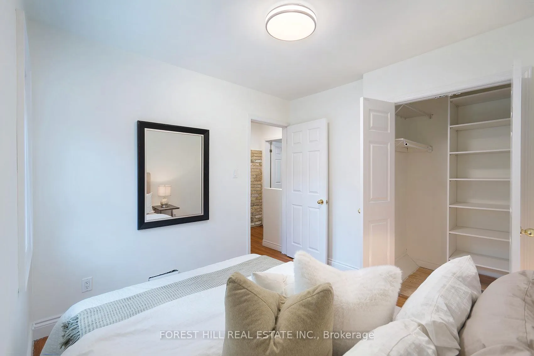 Photo 26 of 7 Cleveland Street, Toronto, Mount Pleasant East — HOMEH
