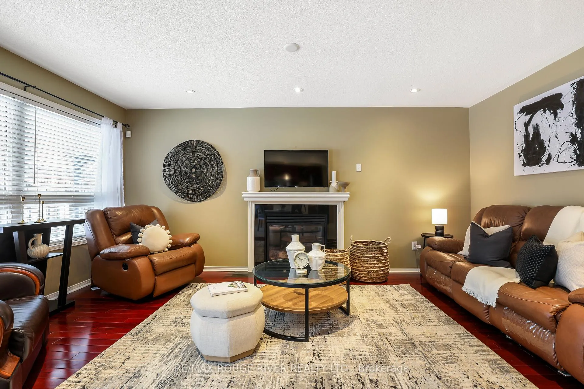 Photo 13 of 14 Clapperton Drive, Ajax, Northwest Ajax — HOMEH
