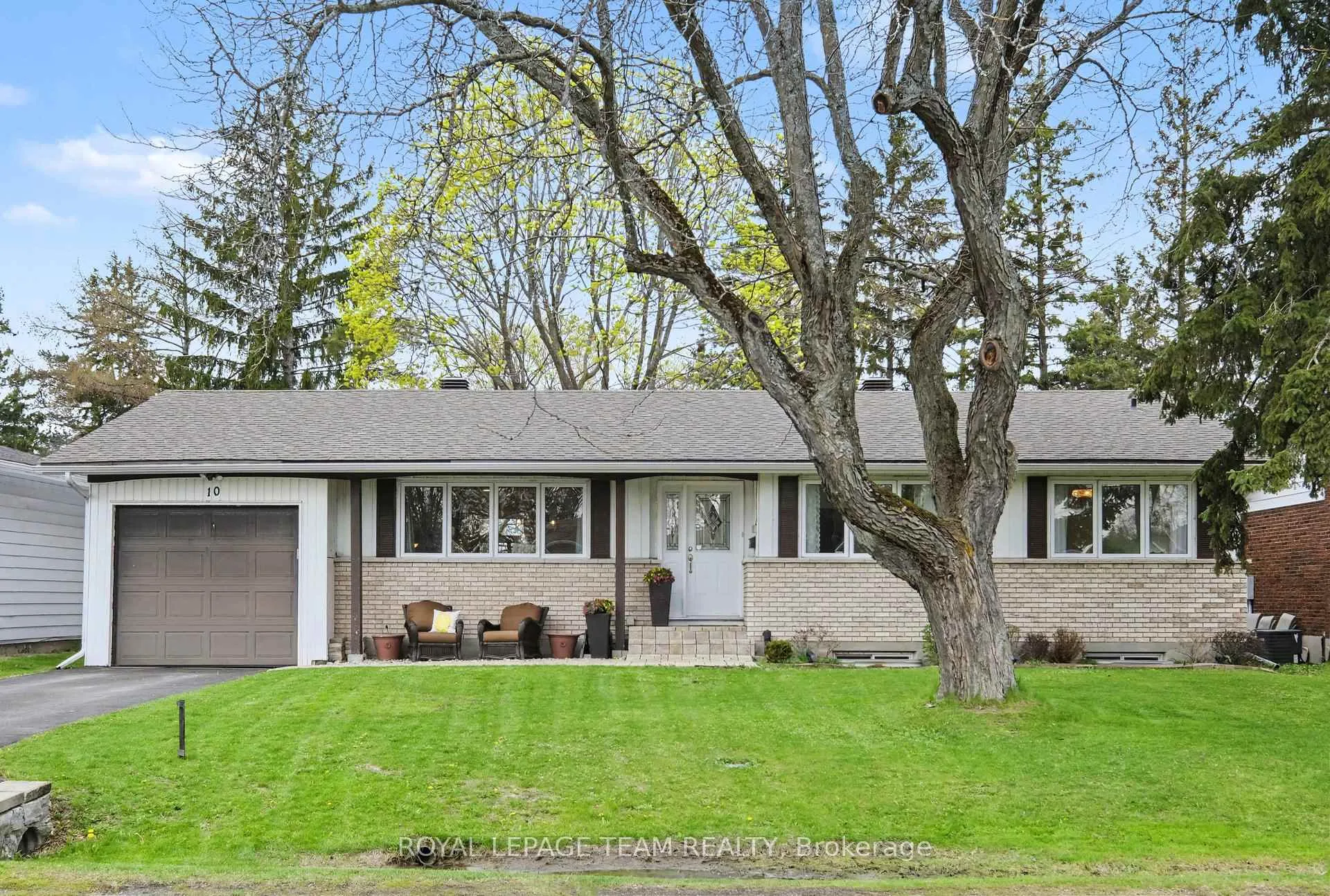Front of 10 Westdale Avenue