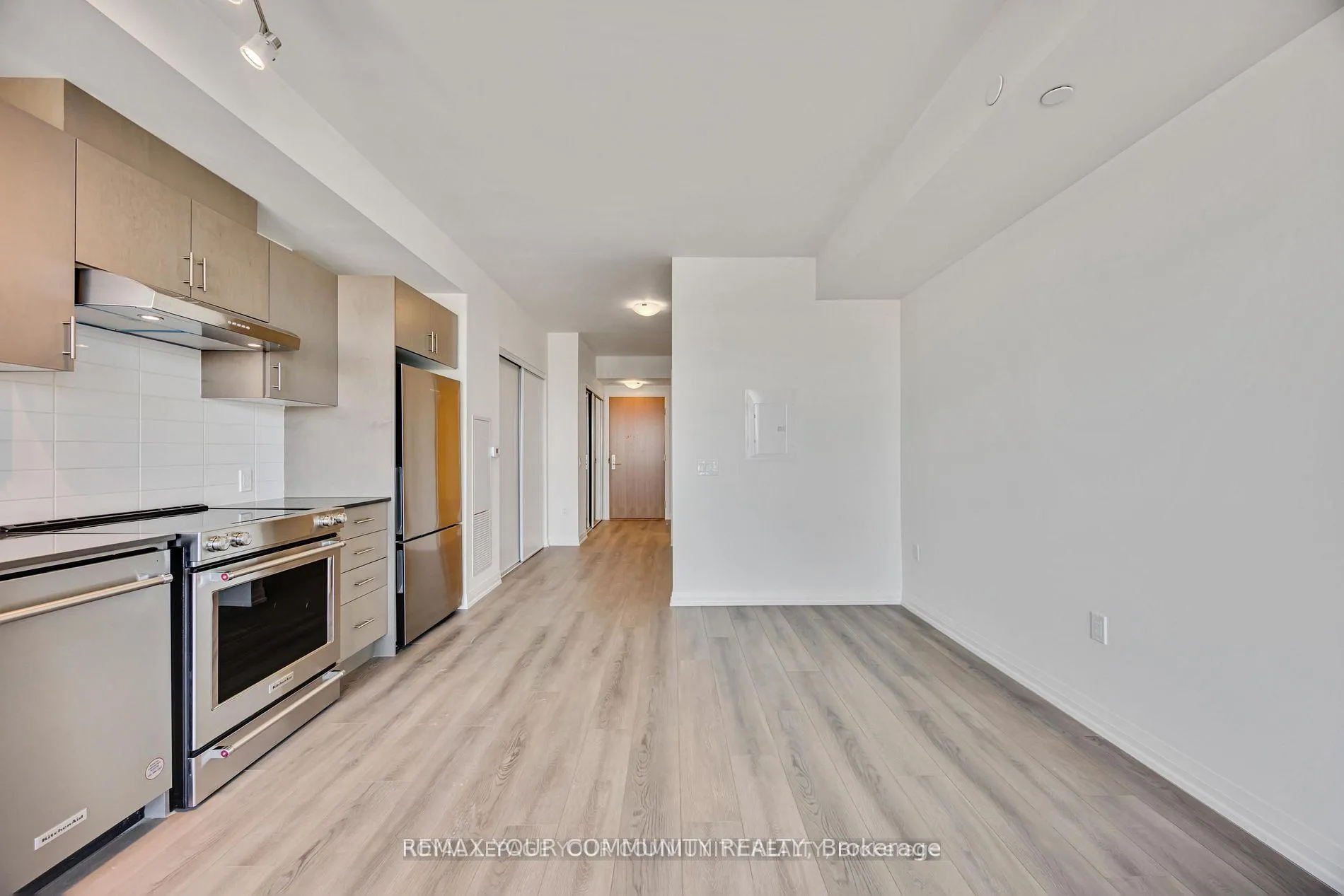 Photo 17 of Unit 429, 8960 Jane Street, Vaughan, Vellore Village — HOMEH
