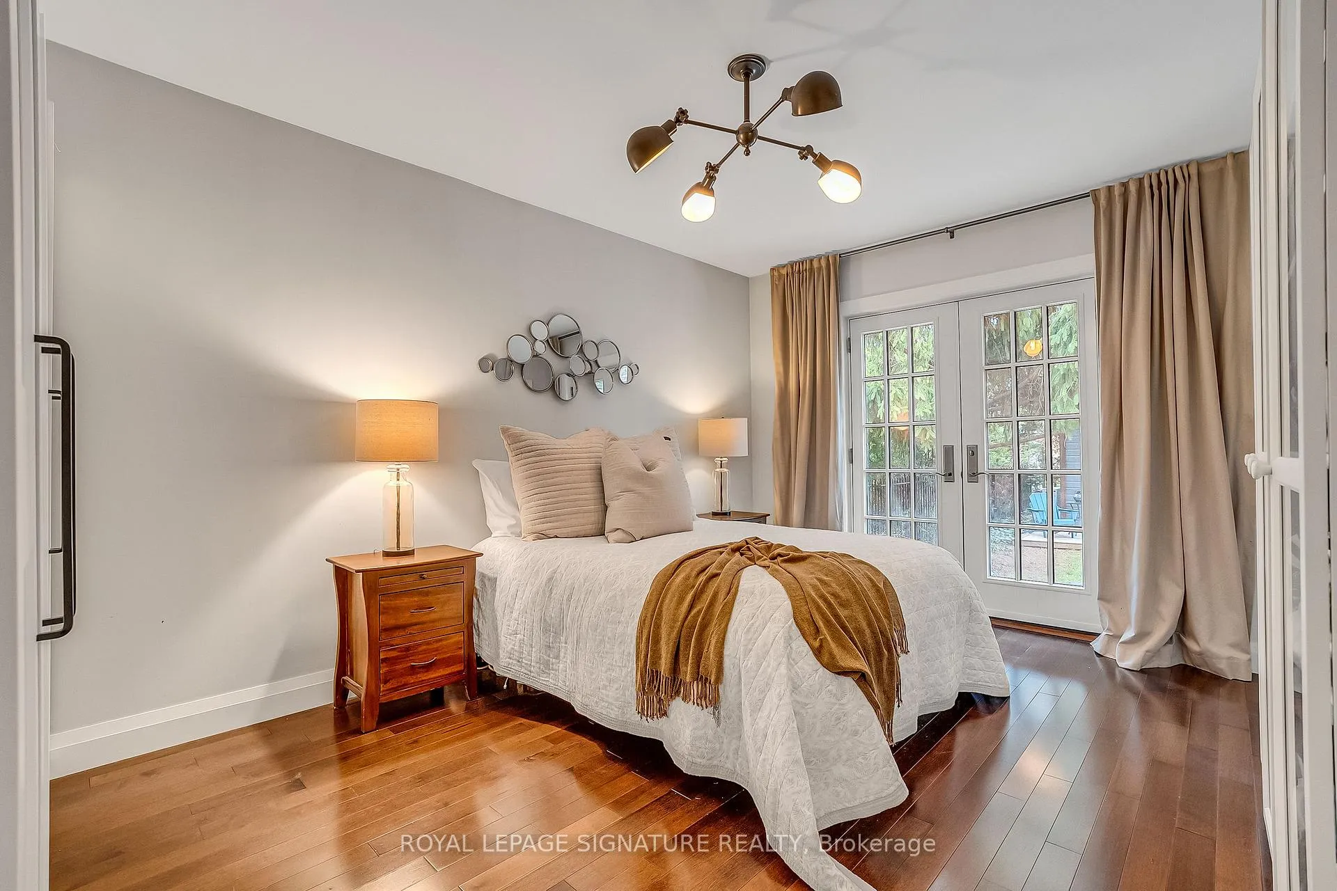 Photo 15 of 31 Burncrest Drive, Toronto, Bedford Park-Nortown — HOMEH