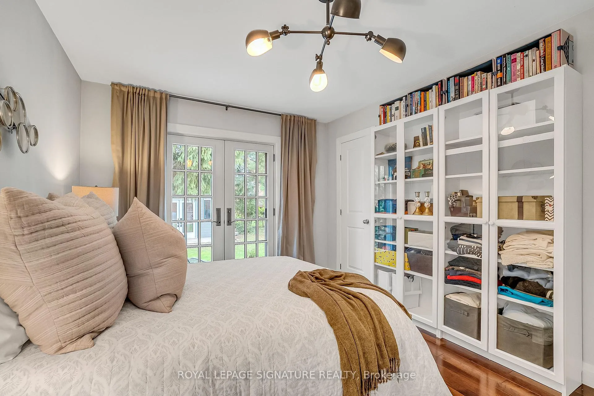 Photo 16 of 31 Burncrest Drive, Toronto, Bedford Park-Nortown — HOMEH