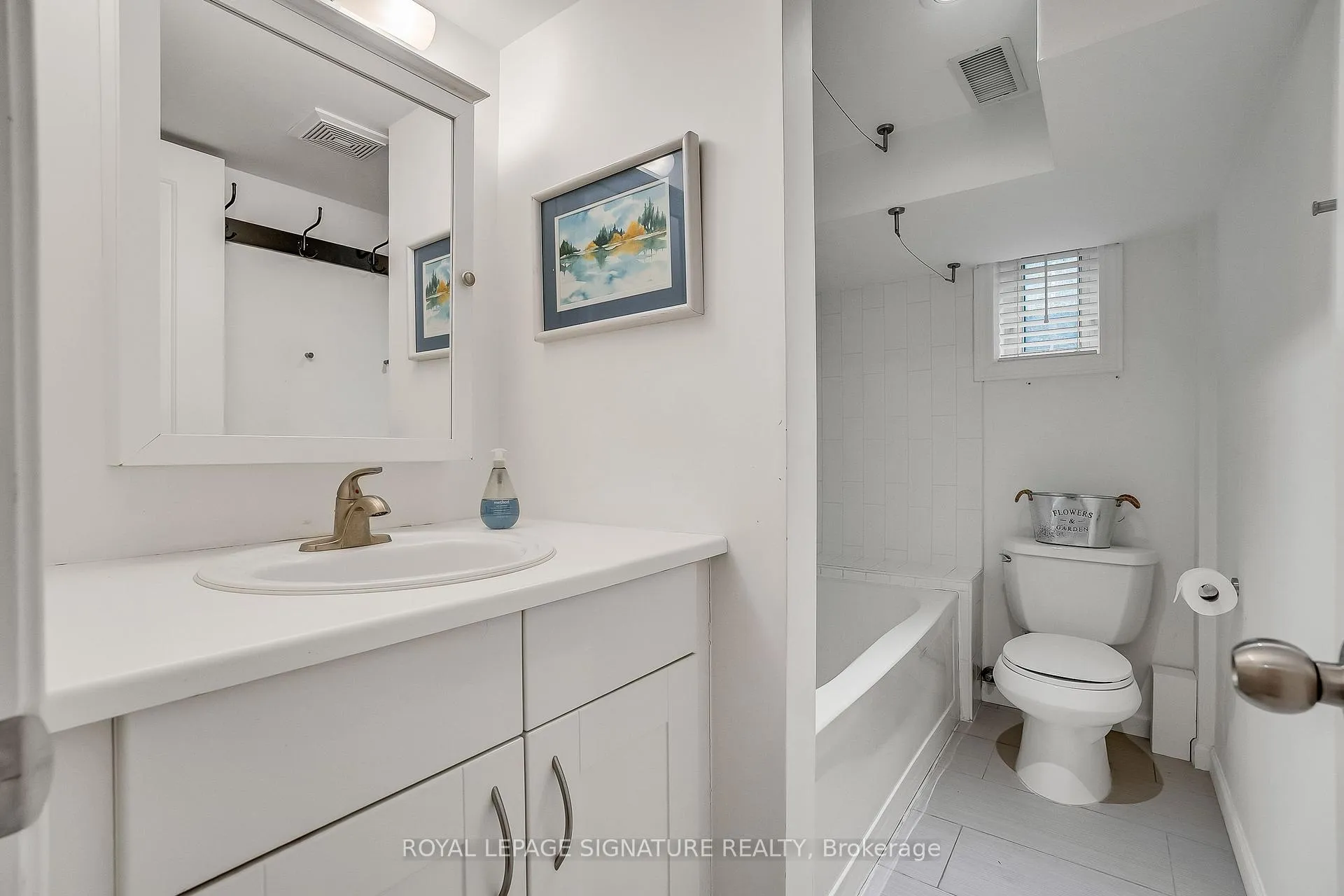Photo 30 of 31 Burncrest Drive, Toronto, Bedford Park-Nortown — HOMEH