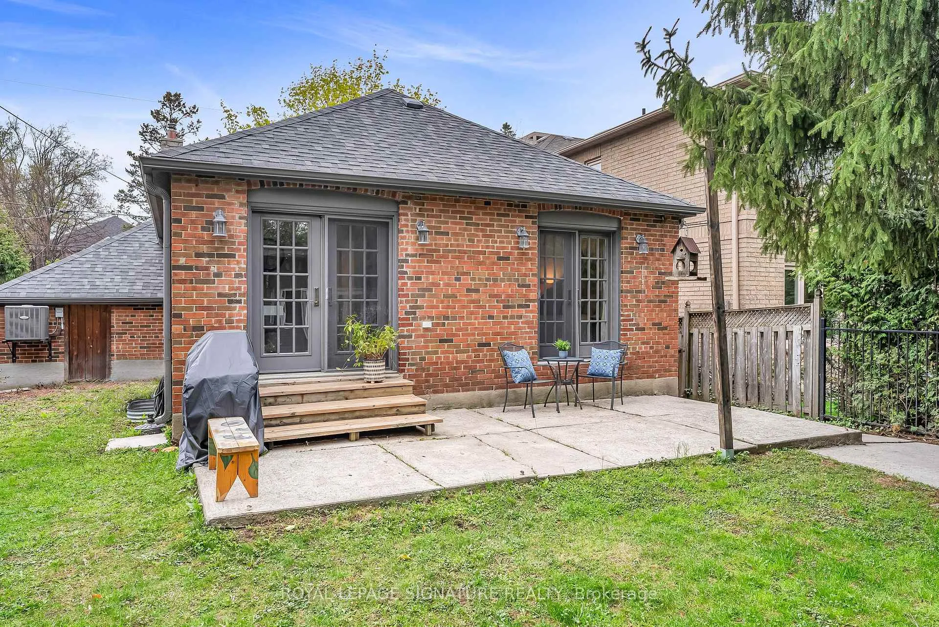 Photo 38 of 31 Burncrest Drive, Toronto, Bedford Park-Nortown — HOMEH