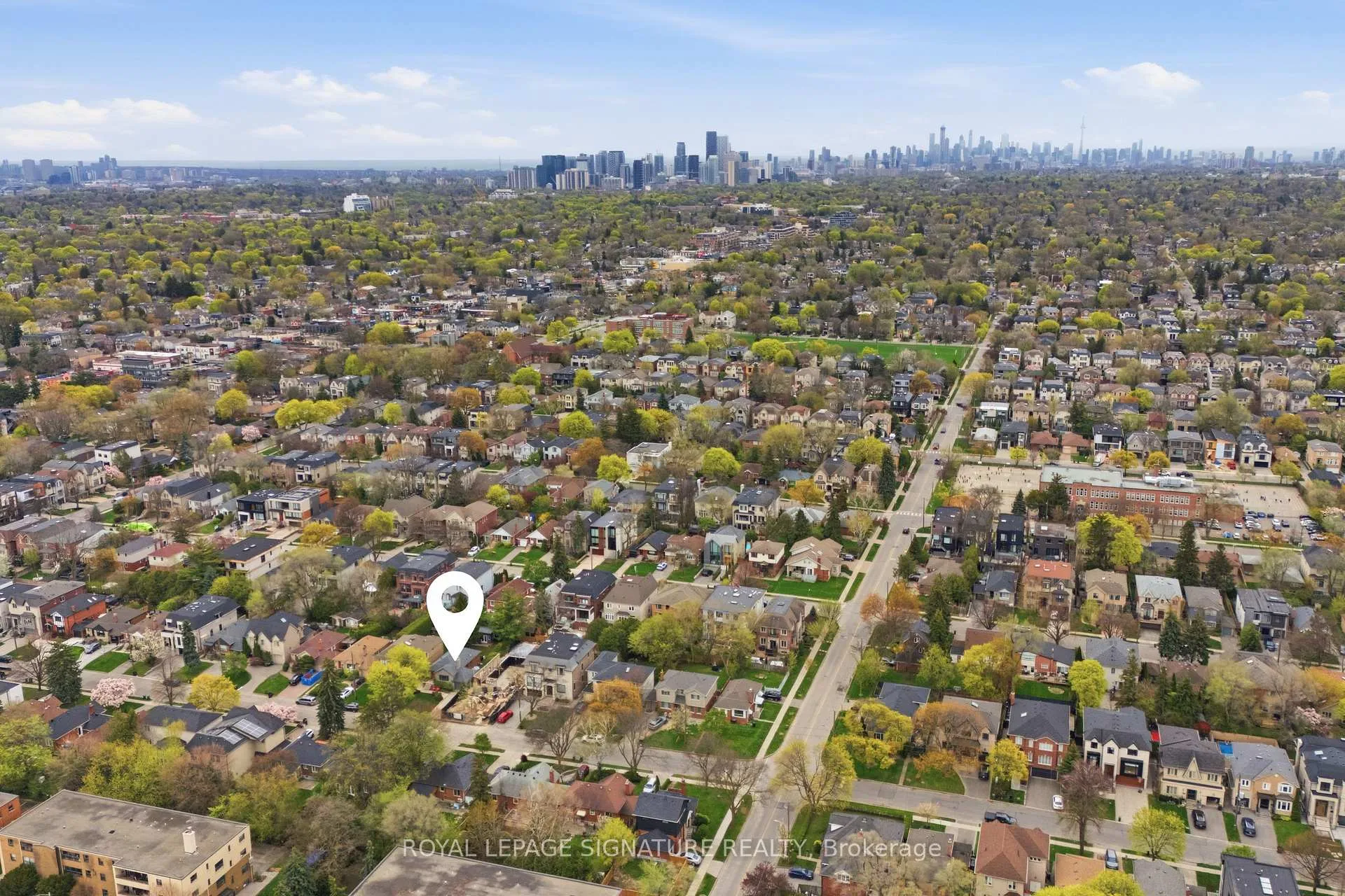 Photo 40 of 31 Burncrest Drive, Toronto, Bedford Park-Nortown — HOMEH