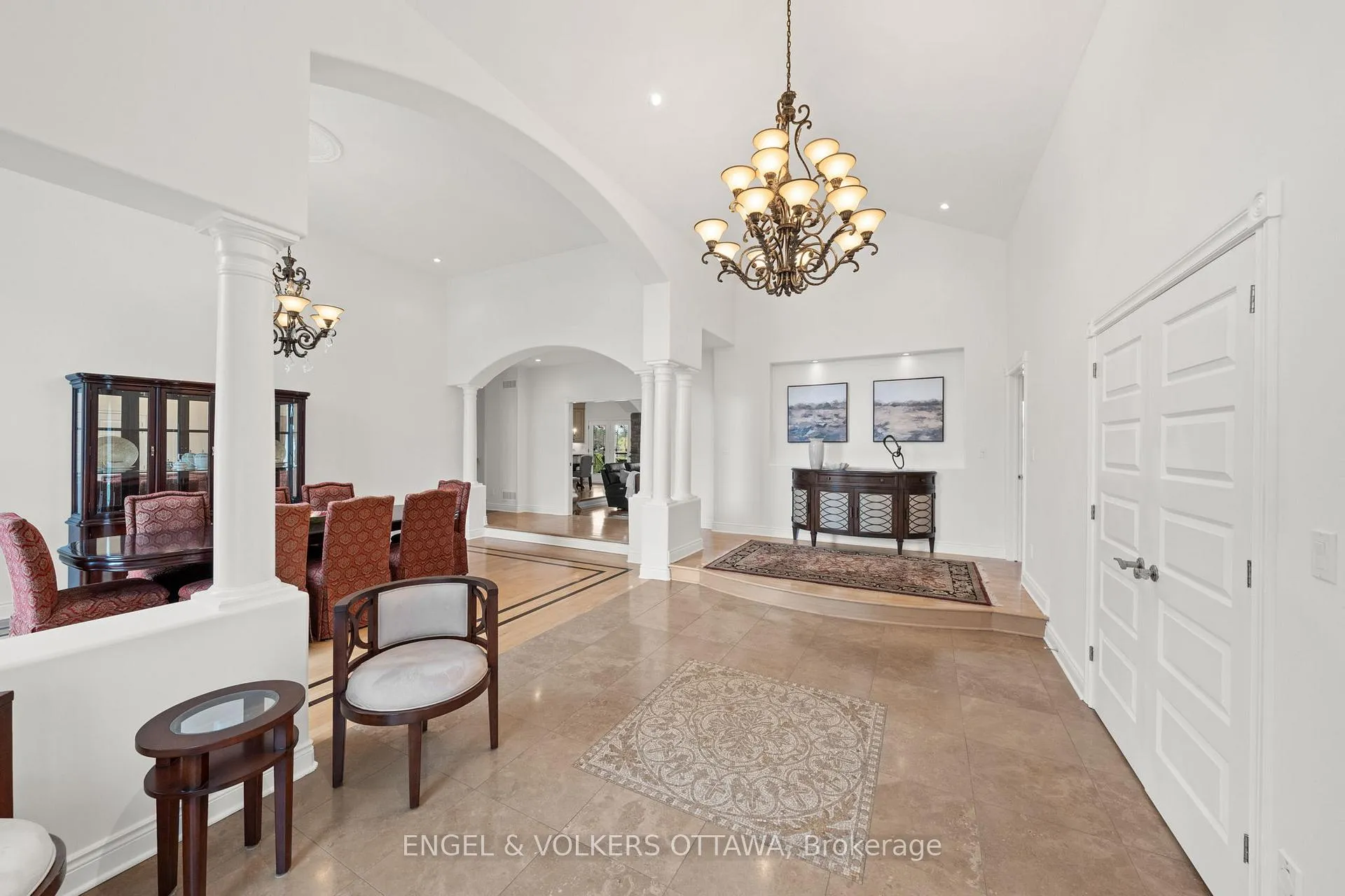 Photo 6 of 25 Winding Way, Ottawa, Barrhaven East — HOMEH