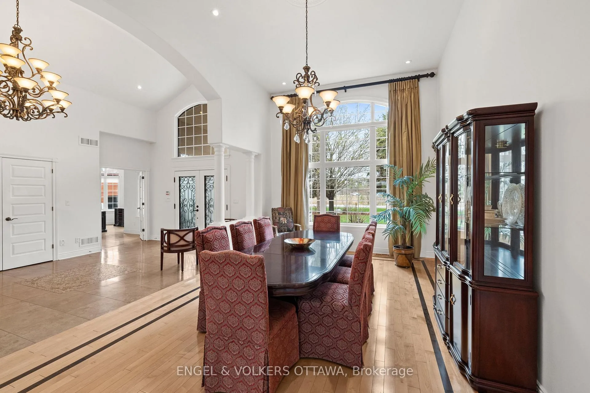 Photo 7 of 25 Winding Way, Ottawa, Barrhaven East — HOMEH