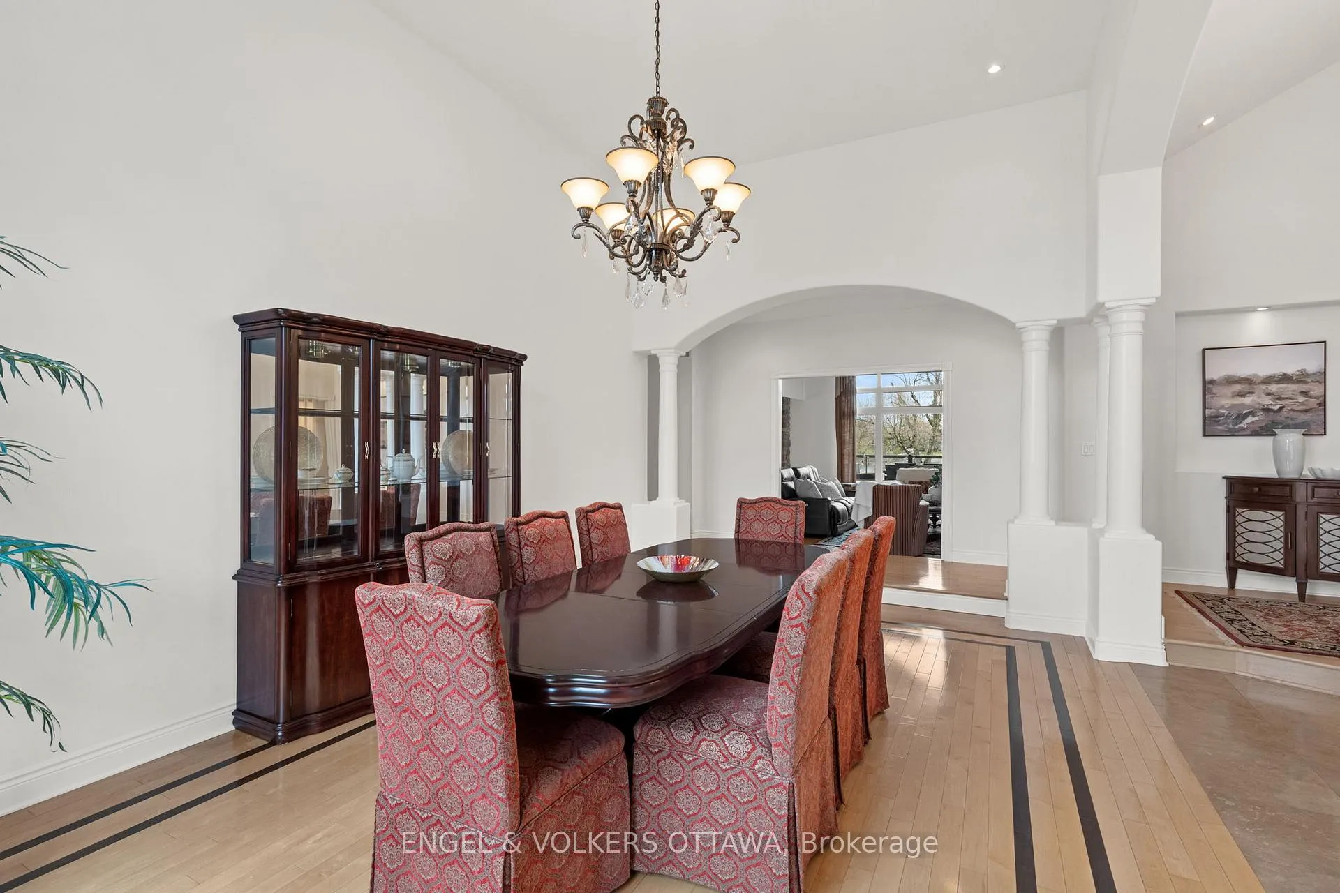 Photo 8 of 25 Winding Way, Ottawa, Barrhaven East — HOMEH