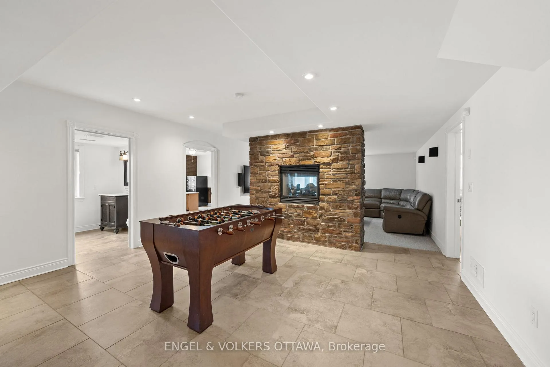 Photo 31 of 25 Winding Way, Ottawa, Barrhaven East — HOMEH