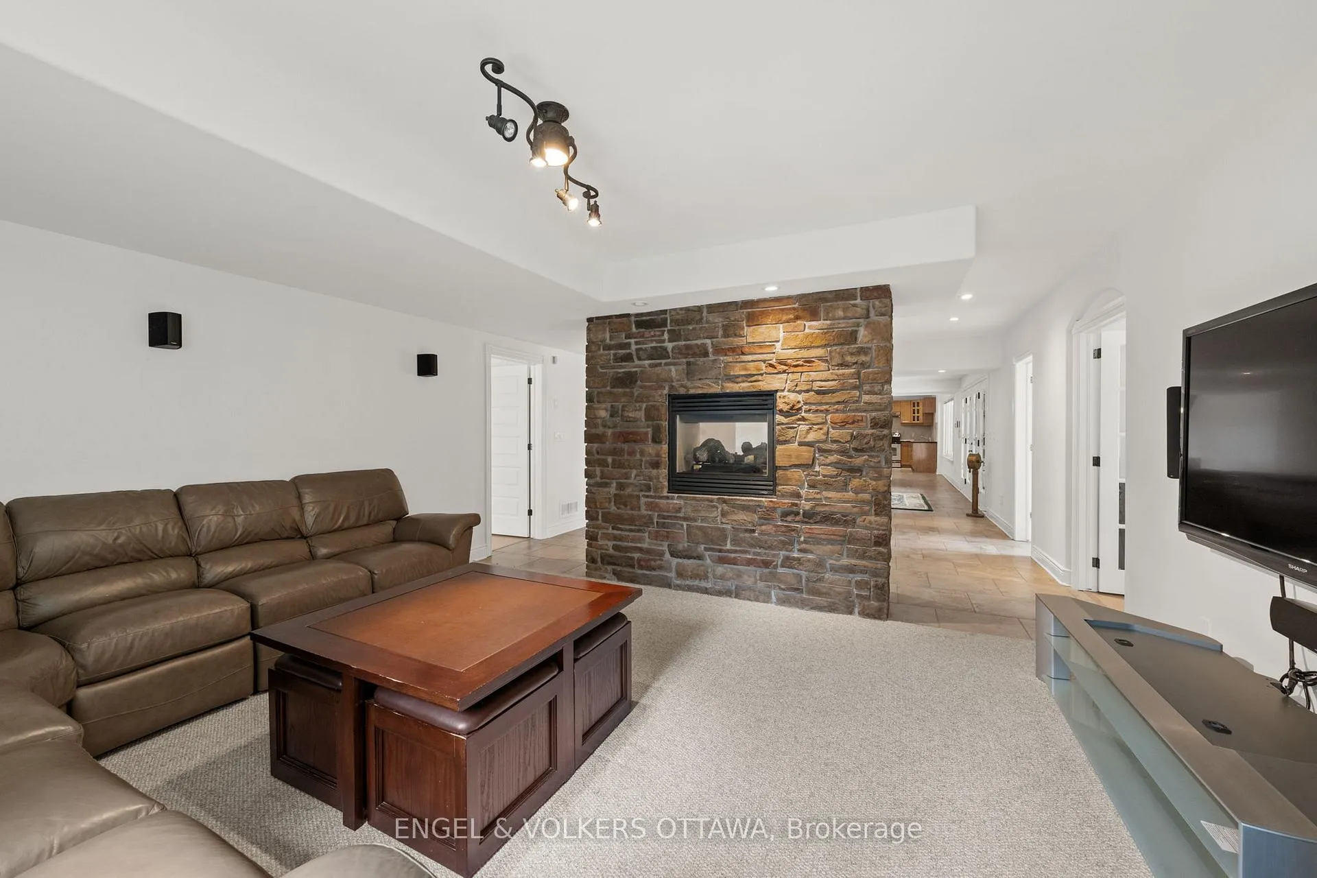 Photo 33 of 25 Winding Way, Ottawa, Barrhaven East — HOMEH