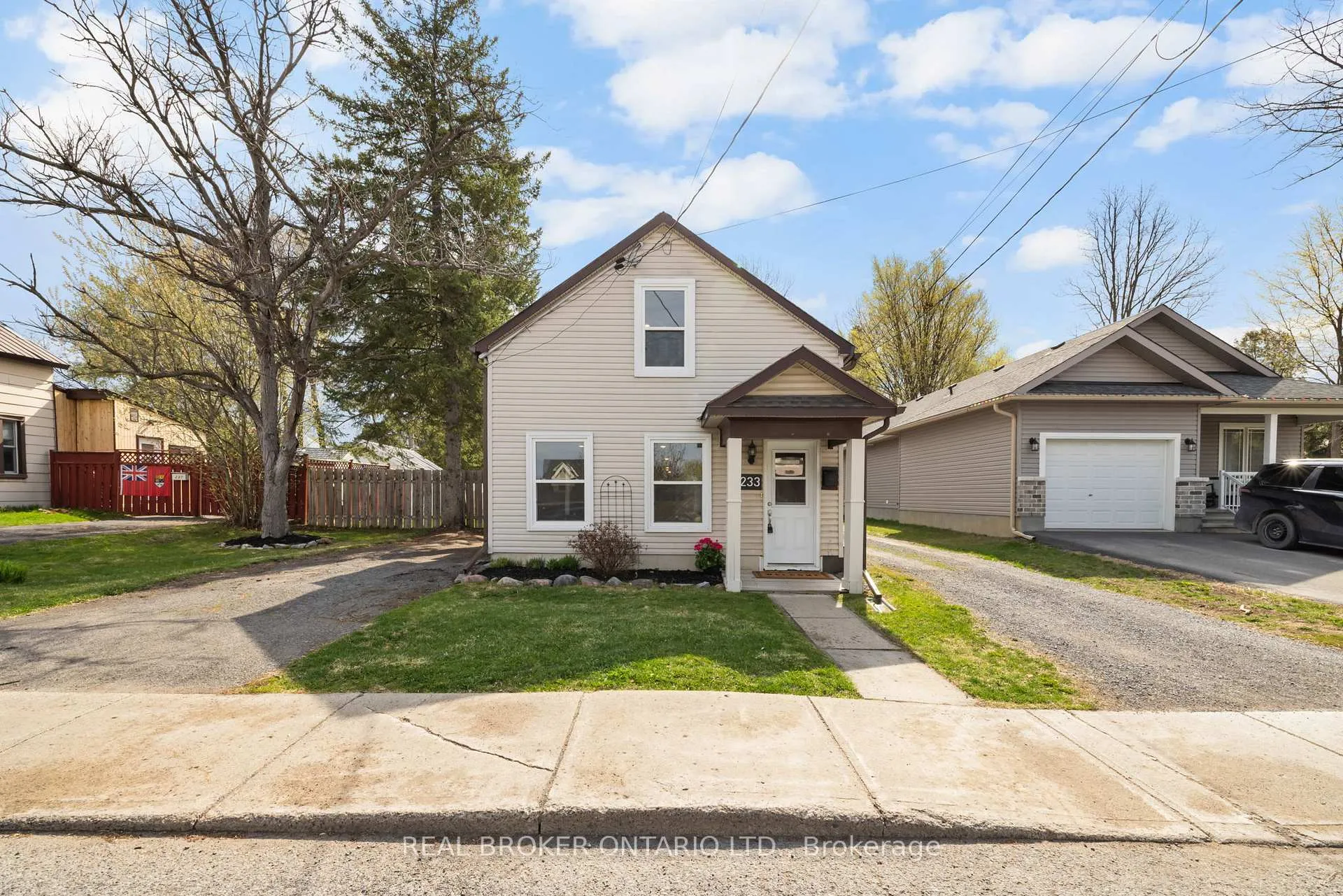 Photo 1 of 233 Bell Street, Arnprior — HOMEH