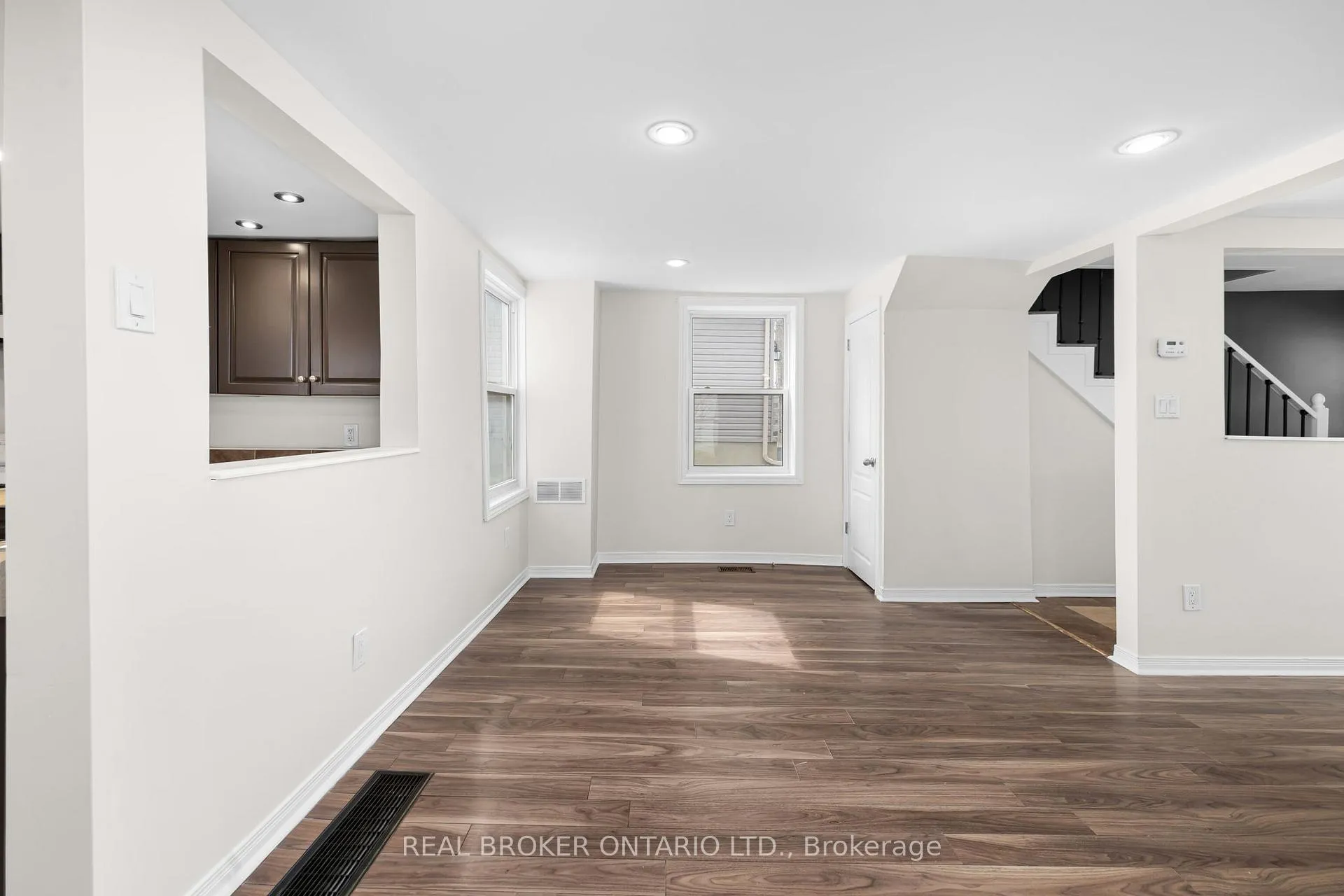 Photo 12 of 233 Bell Street, Arnprior — HOMEH