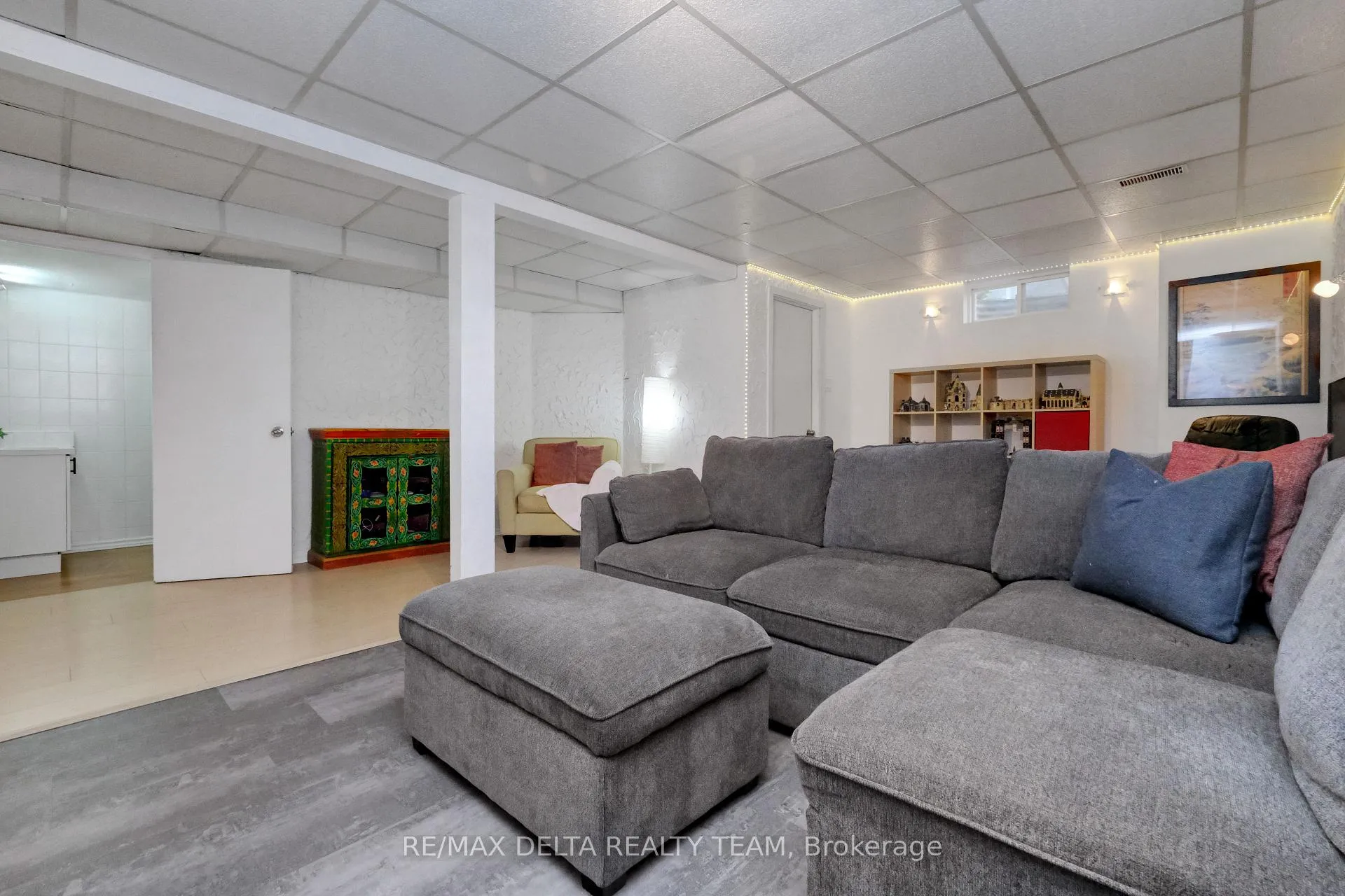 Photo 26 of 2210 Bickerton Avenue, Ottawa, Beacon Hill North — HOMEH